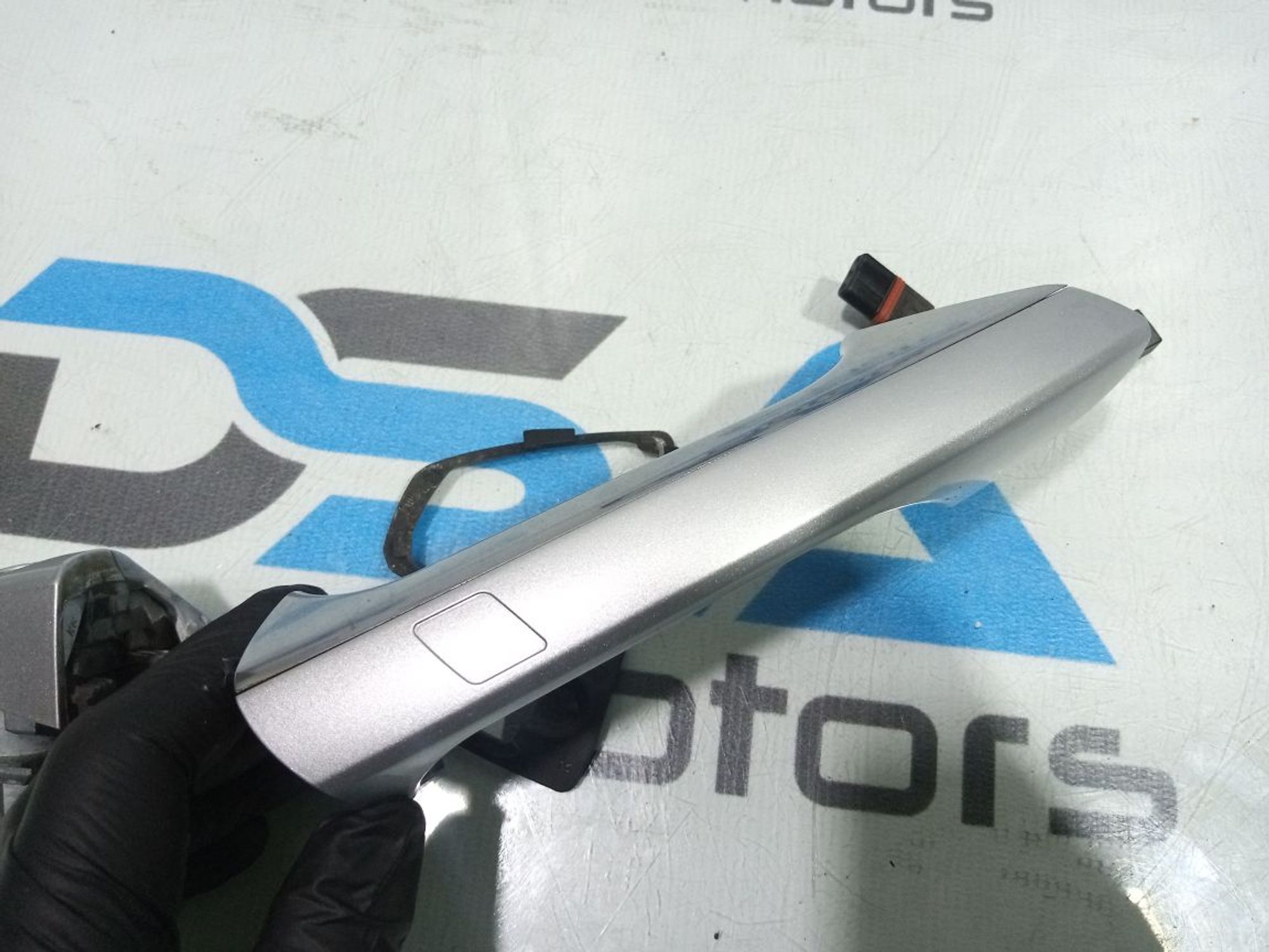 https://gcs.partsauto.market/rn-stockpro.appspot.com/thmbs/userImages/b7628e092085f1f91467af1afb6e7630/part/b8c8b730-de77-48c9-aa11-e85335fcce6f_1748850024628.jpg