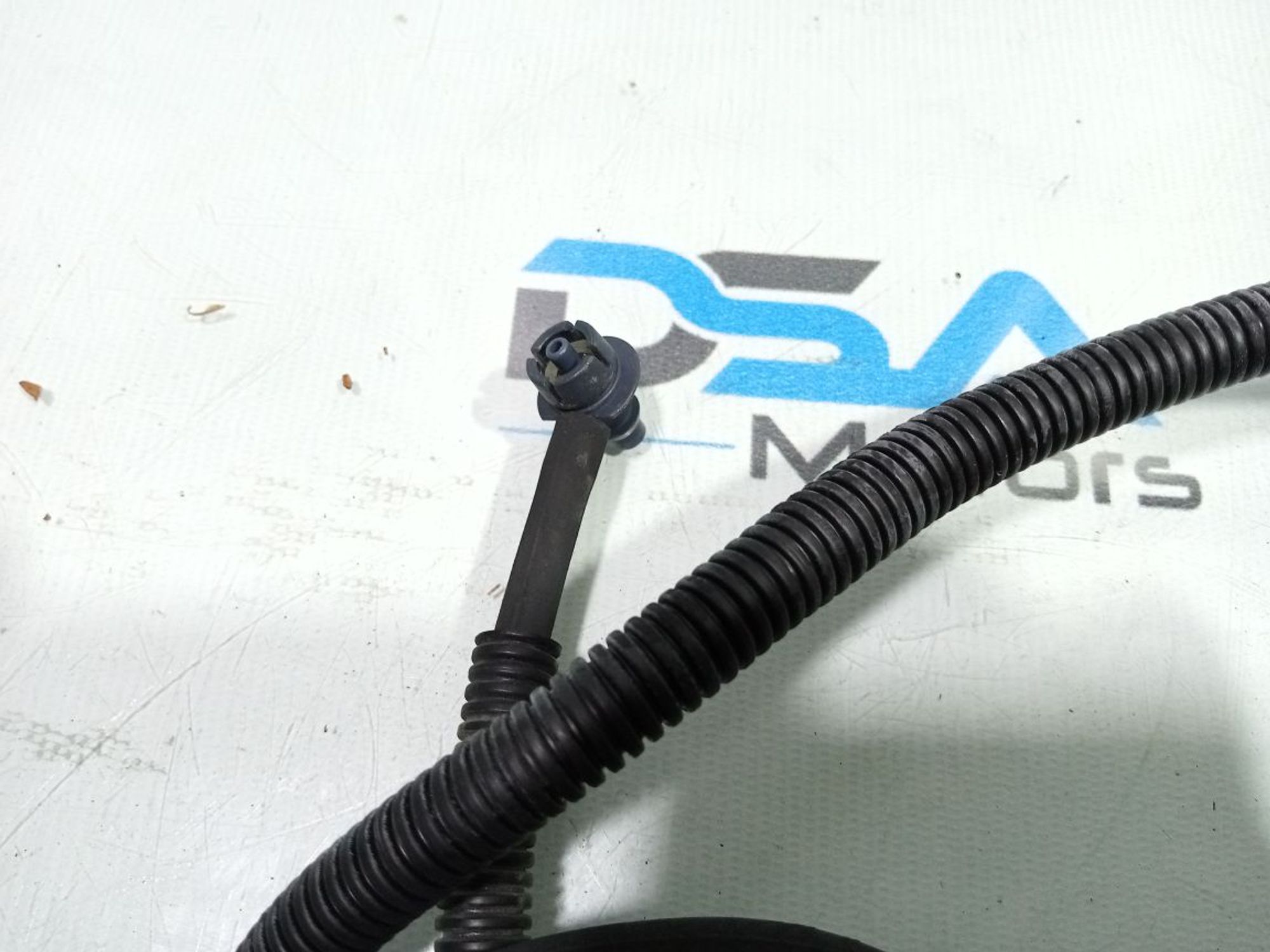 https://gcs.partsauto.market/rn-stockpro.appspot.com/thmbs/userImages/b7628e092085f1f91467af1afb6e7630/part/b8e76a36-159e-4f72-9c91-b8849d70adcd_1748868760382.jpg