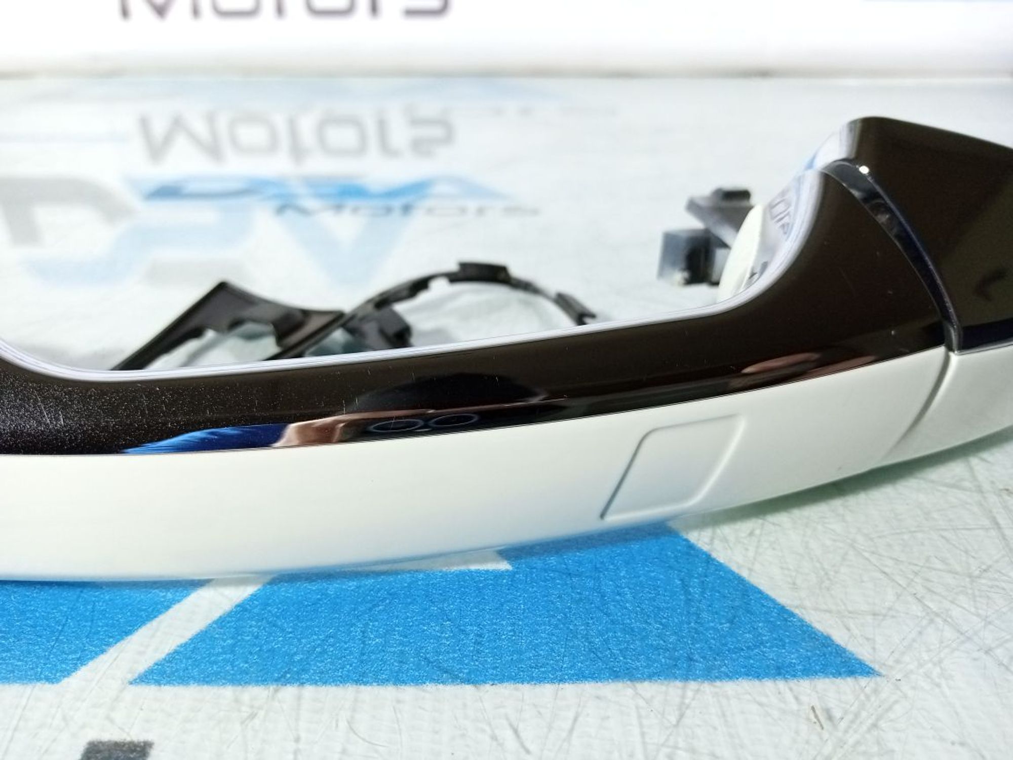 https://gcs.partsauto.market/rn-stockpro.appspot.com/thmbs/userImages/b7628e092085f1f91467af1afb6e7630/part/babedd33-a752-48a7-8bc3-87b28fd6302d_1745909534902.jpg