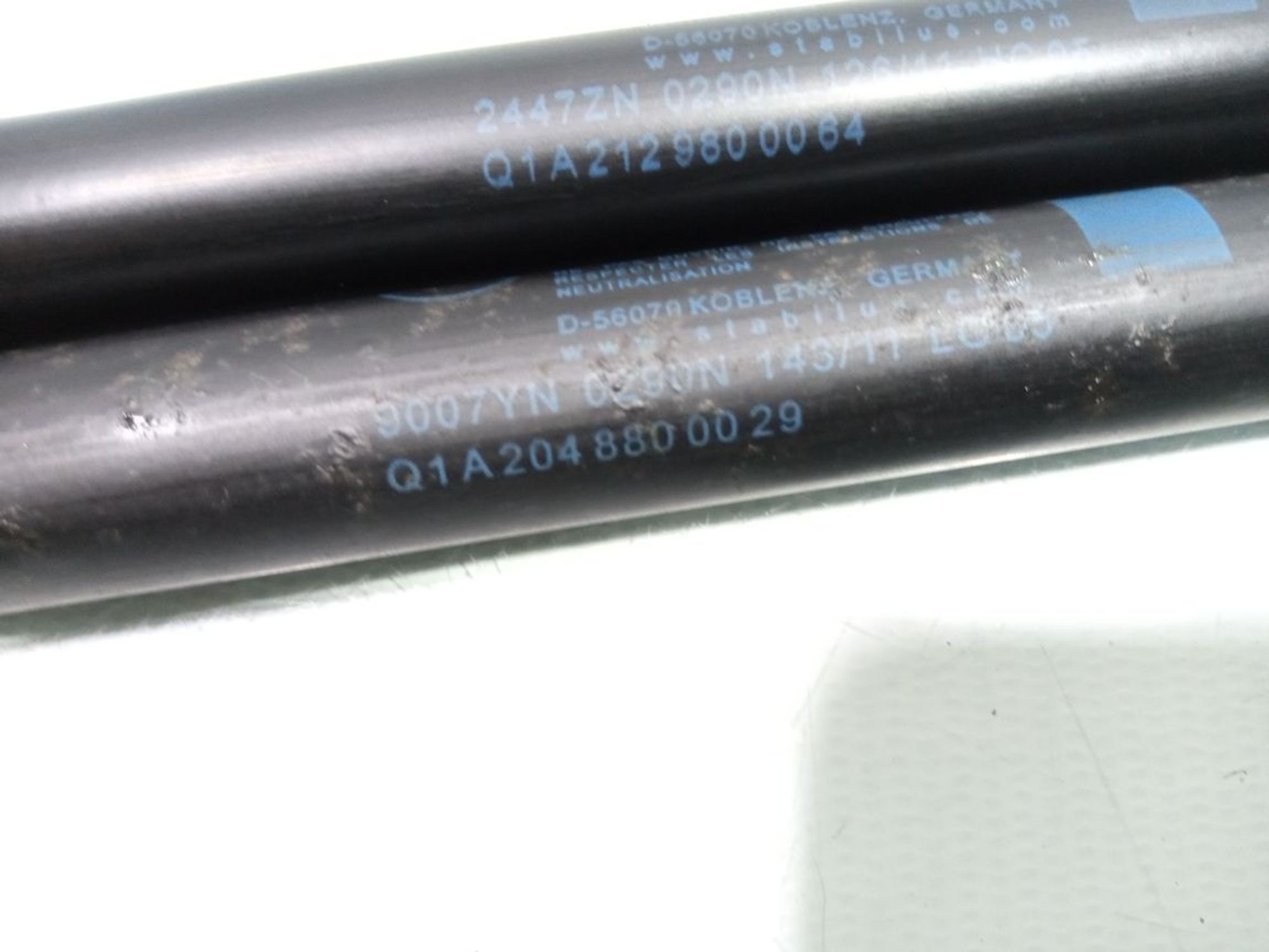https://gcs.partsauto.market/rn-stockpro.appspot.com/thmbs/userImages/b7628e092085f1f91467af1afb6e7630/part/bc2f1a96-8ab1-45f3-9e1f-ca84b9c8afbf_1748621303604.jpg