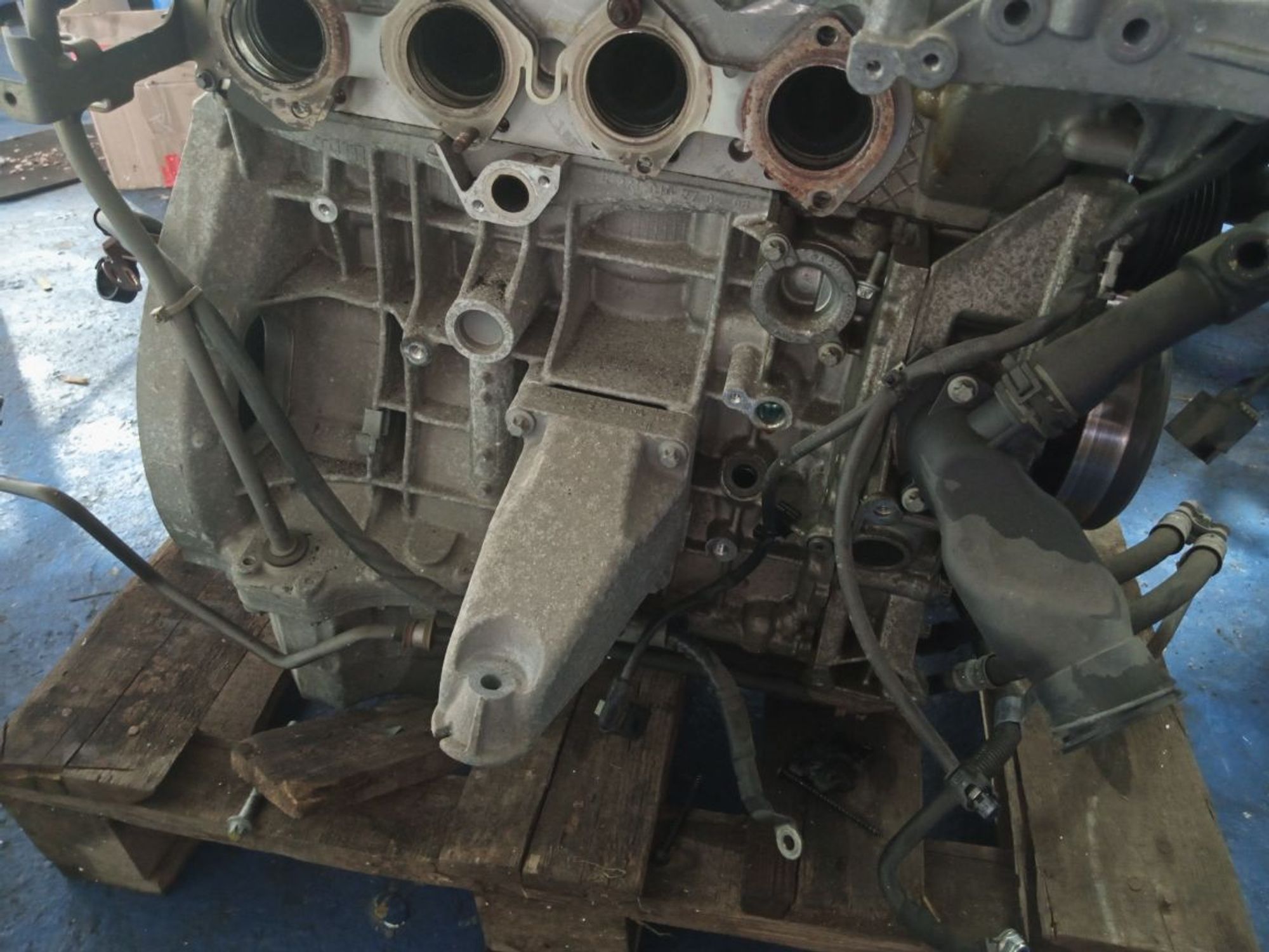 https://gcs.partsauto.market/rn-stockpro.appspot.com/thmbs/userImages/b7628e092085f1f91467af1afb6e7630/part/bd7ba942-35fb-48c1-ab61-fcdaf7c94ca6_1749018896518.jpg