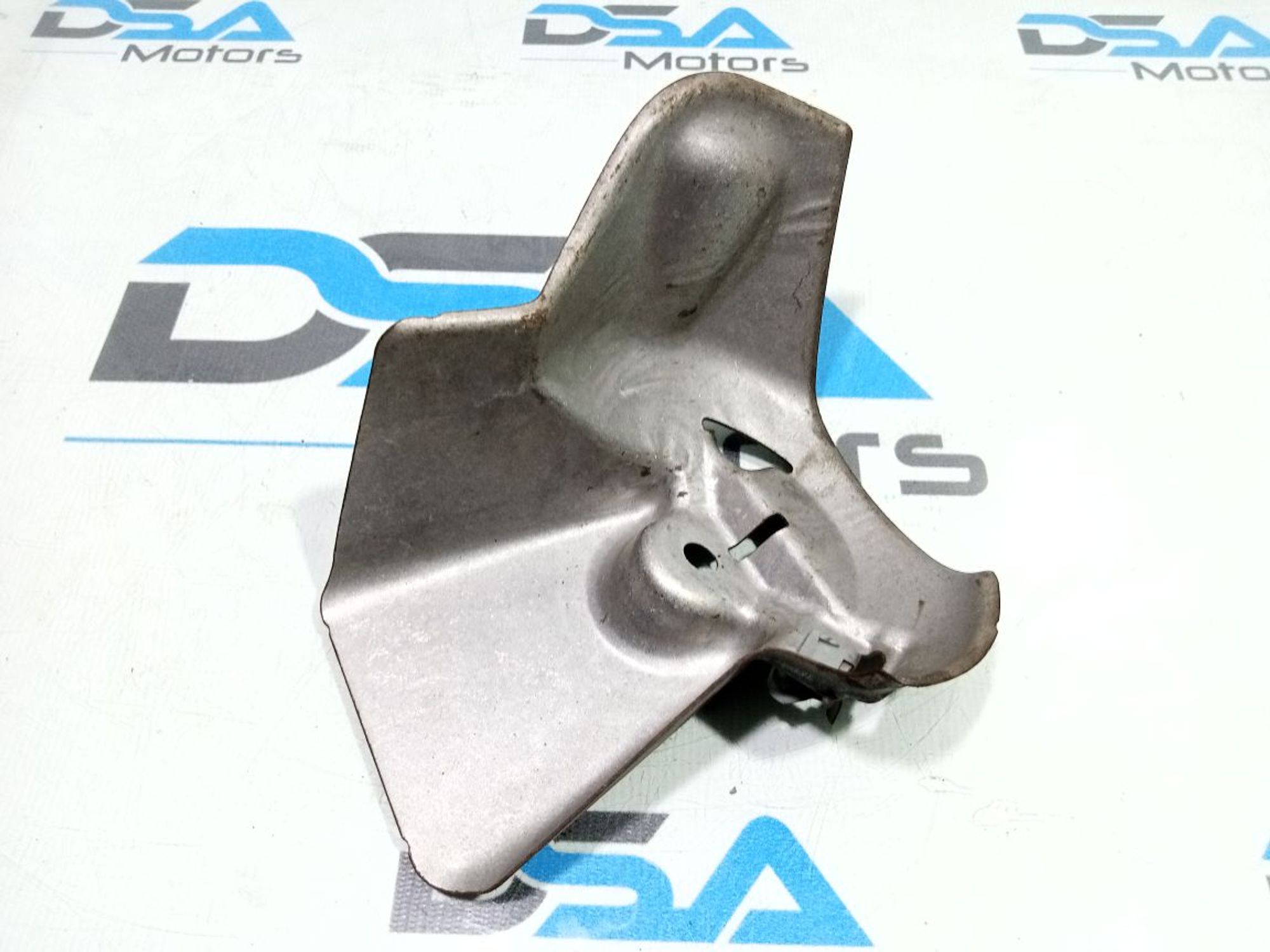 https://gcs.partsauto.market/rn-stockpro.appspot.com/thmbs/userImages/b7628e092085f1f91467af1afb6e7630/part/bf456ef9-7d1c-4ba8-8f84-13d4c2c135fc_1748354039261.jpg