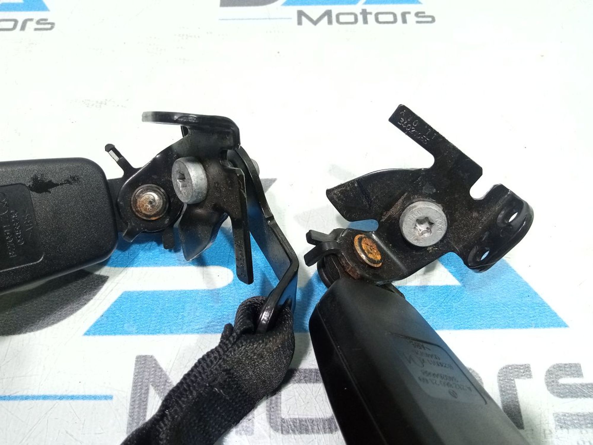 https://gcs.partsauto.market/rn-stockpro.appspot.com/thmbs/userImages/b7628e092085f1f91467af1afb6e7630/part/bfadc179-f366-4369-aede-079c1b4f0754_1748849625088.jpg