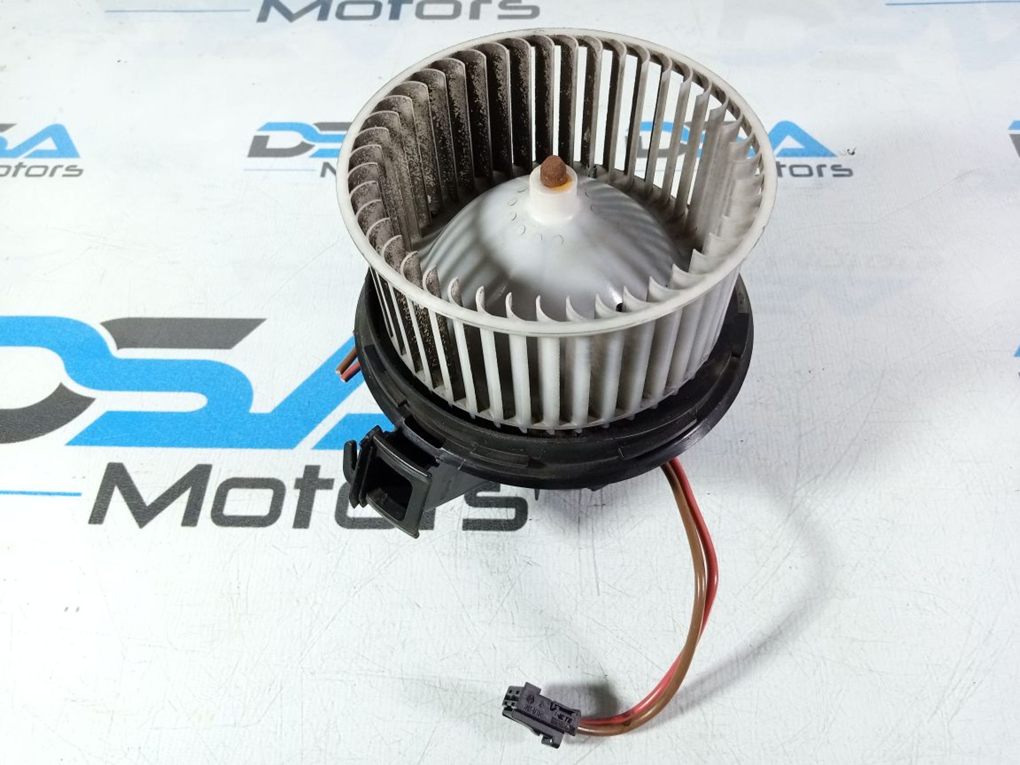 https://gcs.partsauto.market/rn-stockpro.appspot.com/thmbs/userImages/b7628e092085f1f91467af1afb6e7630/part/bfba0fb7-51cd-4d0d-99b1-82f4a52a6bb7_1747024187186.jpg