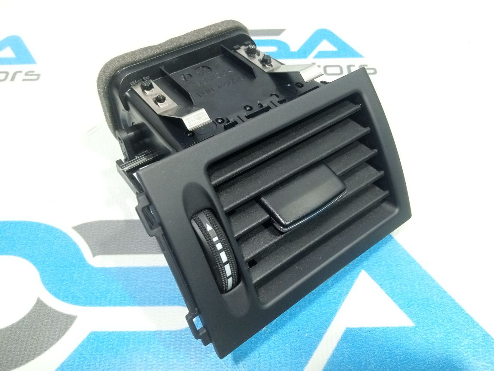 https://gcs.partsauto.market/rn-stockpro.appspot.com/thmbs/userImages/b7628e092085f1f91467af1afb6e7630/part/bff5fe13-4f0a-479a-9636-717b0e0718e5_1748279873082.jpg