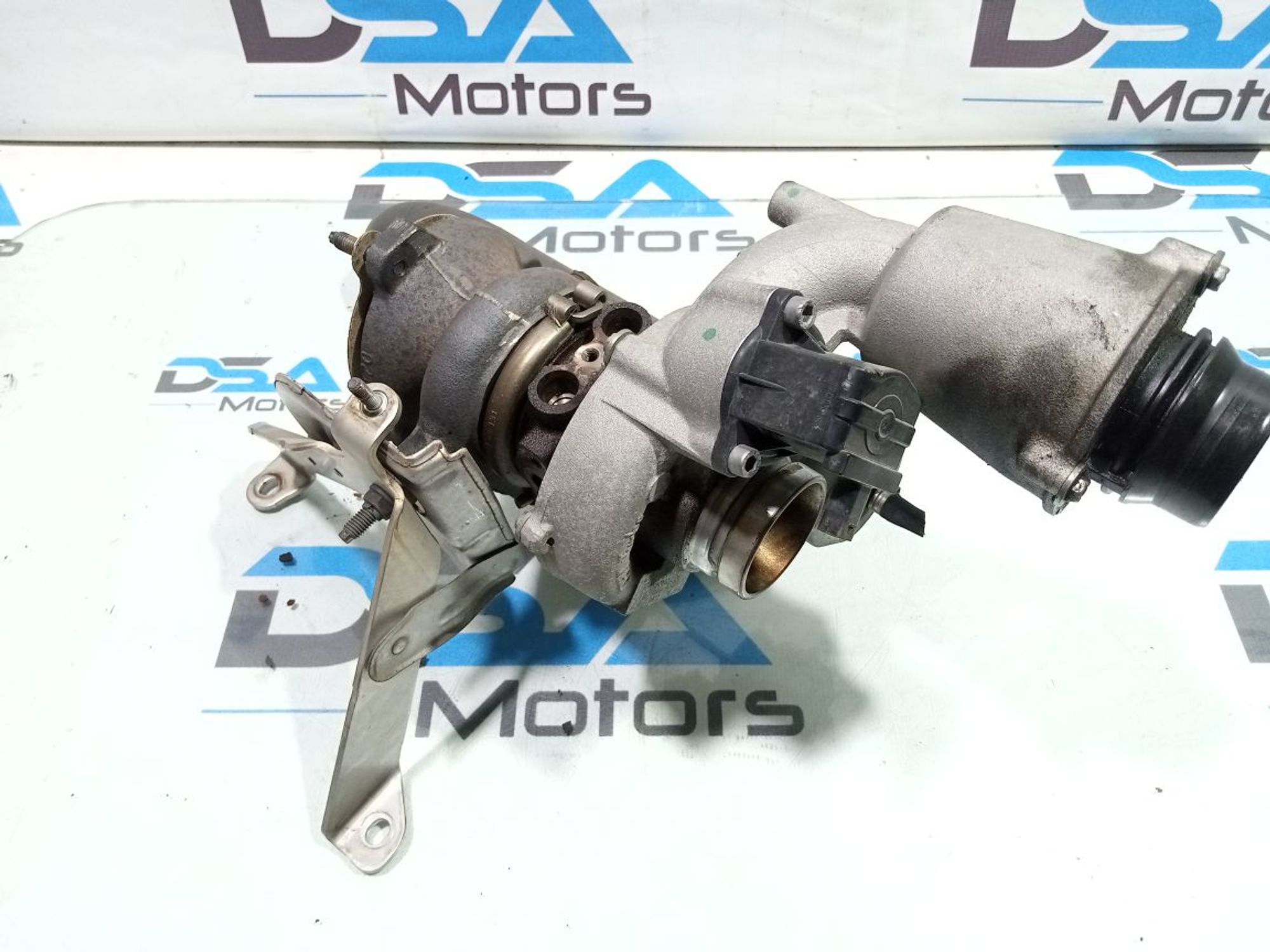 https://gcs.partsauto.market/rn-stockpro.appspot.com/thmbs/userImages/b7628e092085f1f91467af1afb6e7630/part/c188996d-1983-4a9c-8d4d-ed4499e75986_1748620639672.jpg