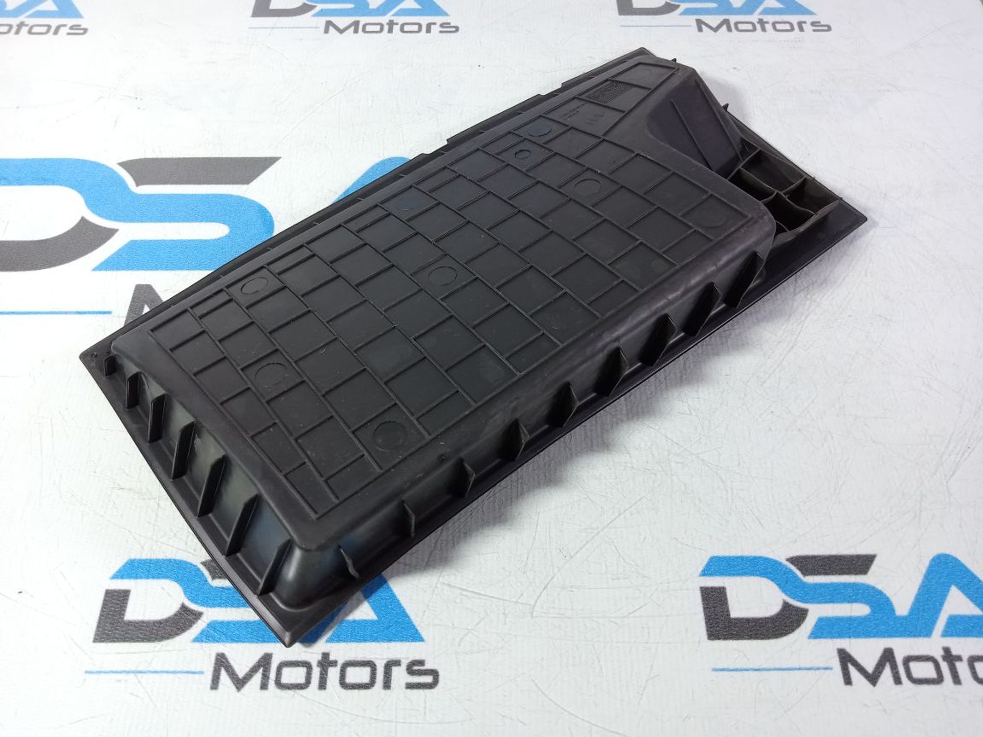 https://gcs.partsauto.market/rn-stockpro.appspot.com/thmbs/userImages/b7628e092085f1f91467af1afb6e7630/part/c1e0fbfa-6c87-487a-a55a-20bb40f752ae_1747057864002.jpg