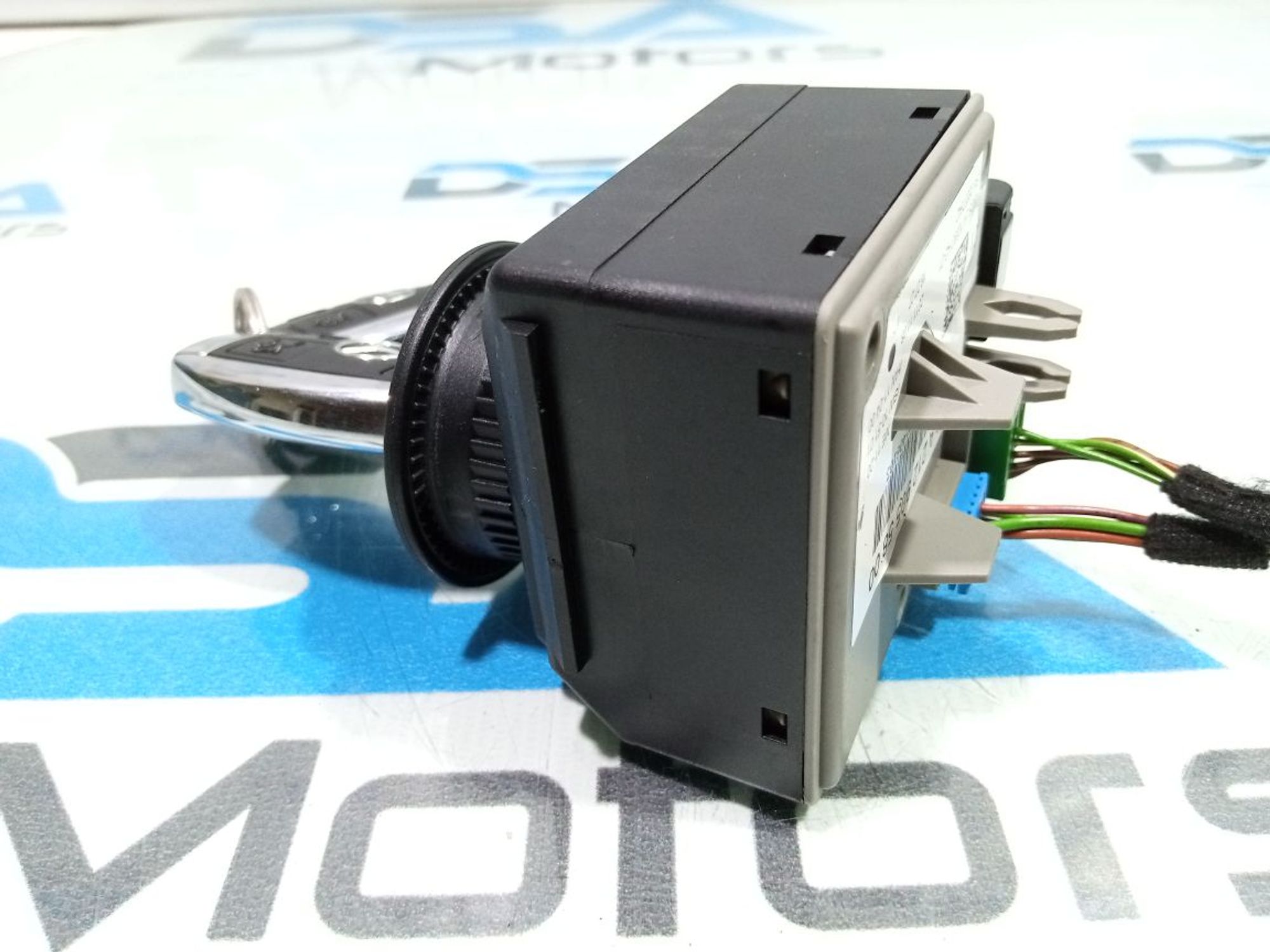https://gcs.partsauto.market/rn-stockpro.appspot.com/thmbs/userImages/b7628e092085f1f91467af1afb6e7630/part/c22d1404-1bdb-40a1-84d3-87f403246319_1748160968902.jpg