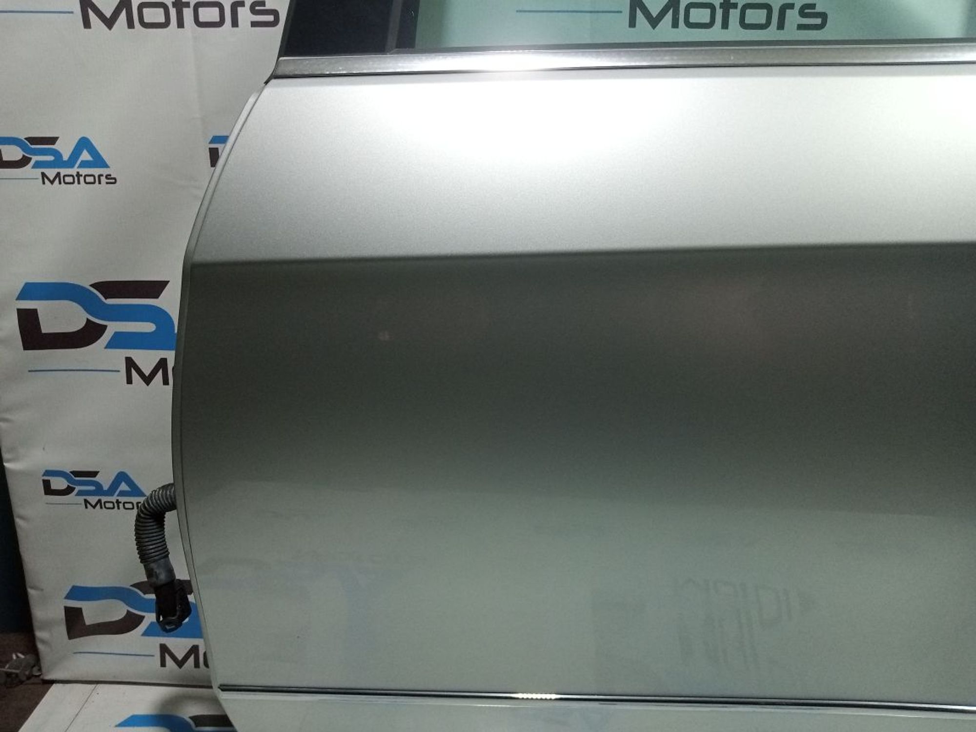 https://gcs.partsauto.market/rn-stockpro.appspot.com/thmbs/userImages/b7628e092085f1f91467af1afb6e7630/part/c23a00d2-d3c1-46f7-800a-111b618c7109_1748353269463.jpg