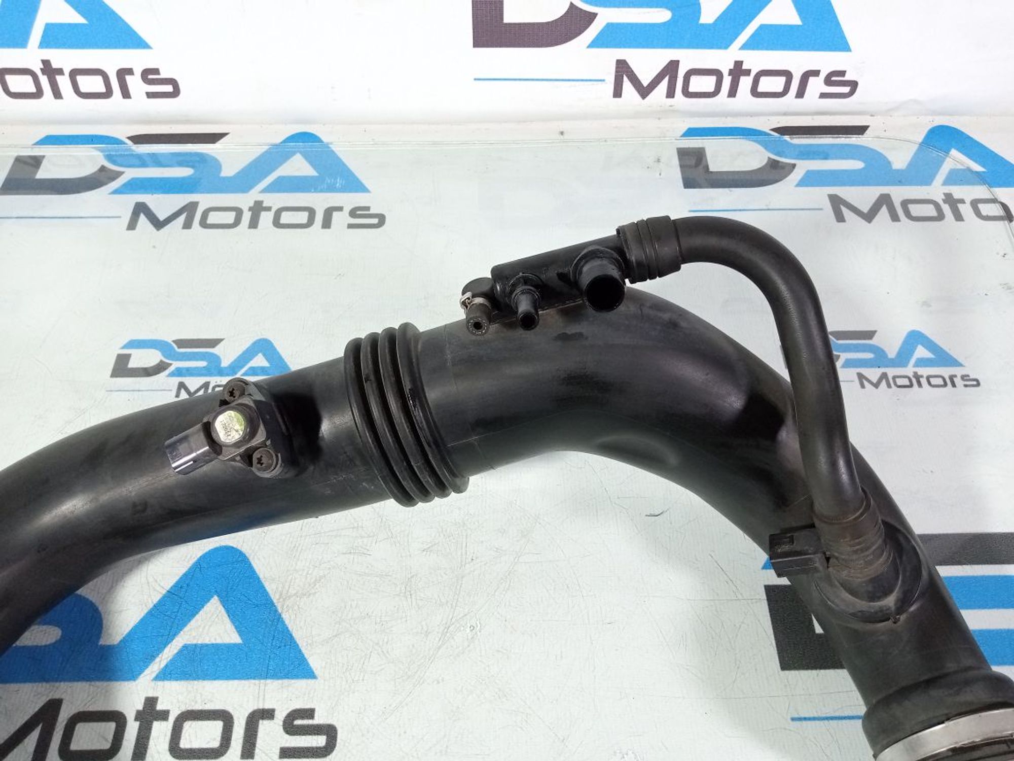https://gcs.partsauto.market/rn-stockpro.appspot.com/thmbs/userImages/b7628e092085f1f91467af1afb6e7630/part/c2550045-594a-4bd6-b851-dc439e0eff02_1747629377458.jpg