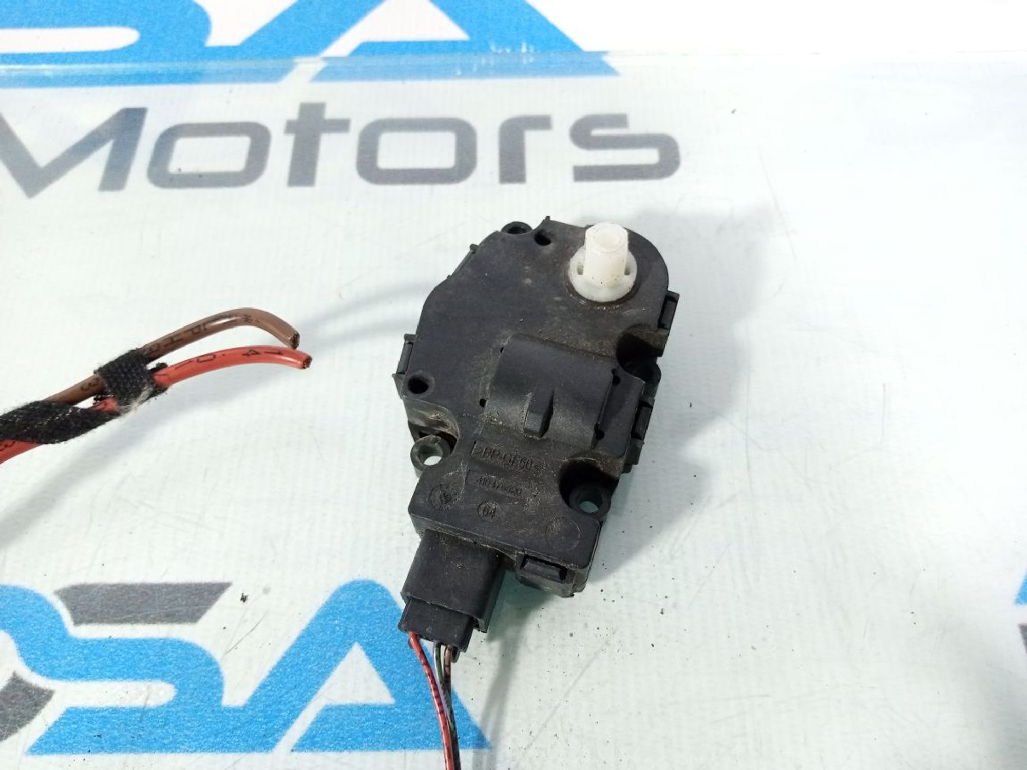 https://gcs.partsauto.market/rn-stockpro.appspot.com/thmbs/userImages/b7628e092085f1f91467af1afb6e7630/part/c2c0a1d5-7602-4a8d-a5c2-12ecd6154510_1743172534614.jpg