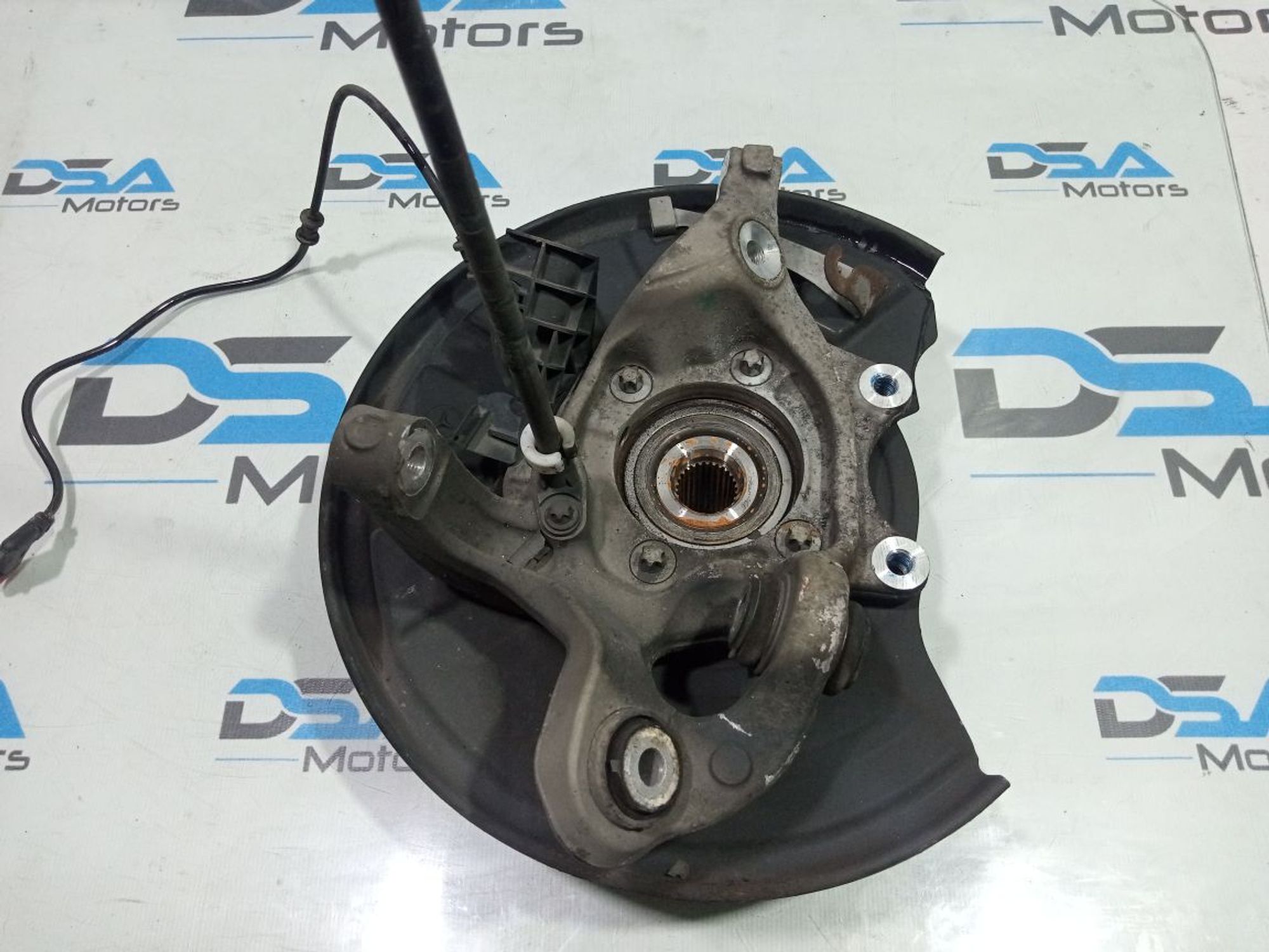 https://gcs.partsauto.market/rn-stockpro.appspot.com/thmbs/userImages/b7628e092085f1f91467af1afb6e7630/part/c30cdb7c-fc1c-497c-ba7d-8ced03c2845a_1748894860336.jpg