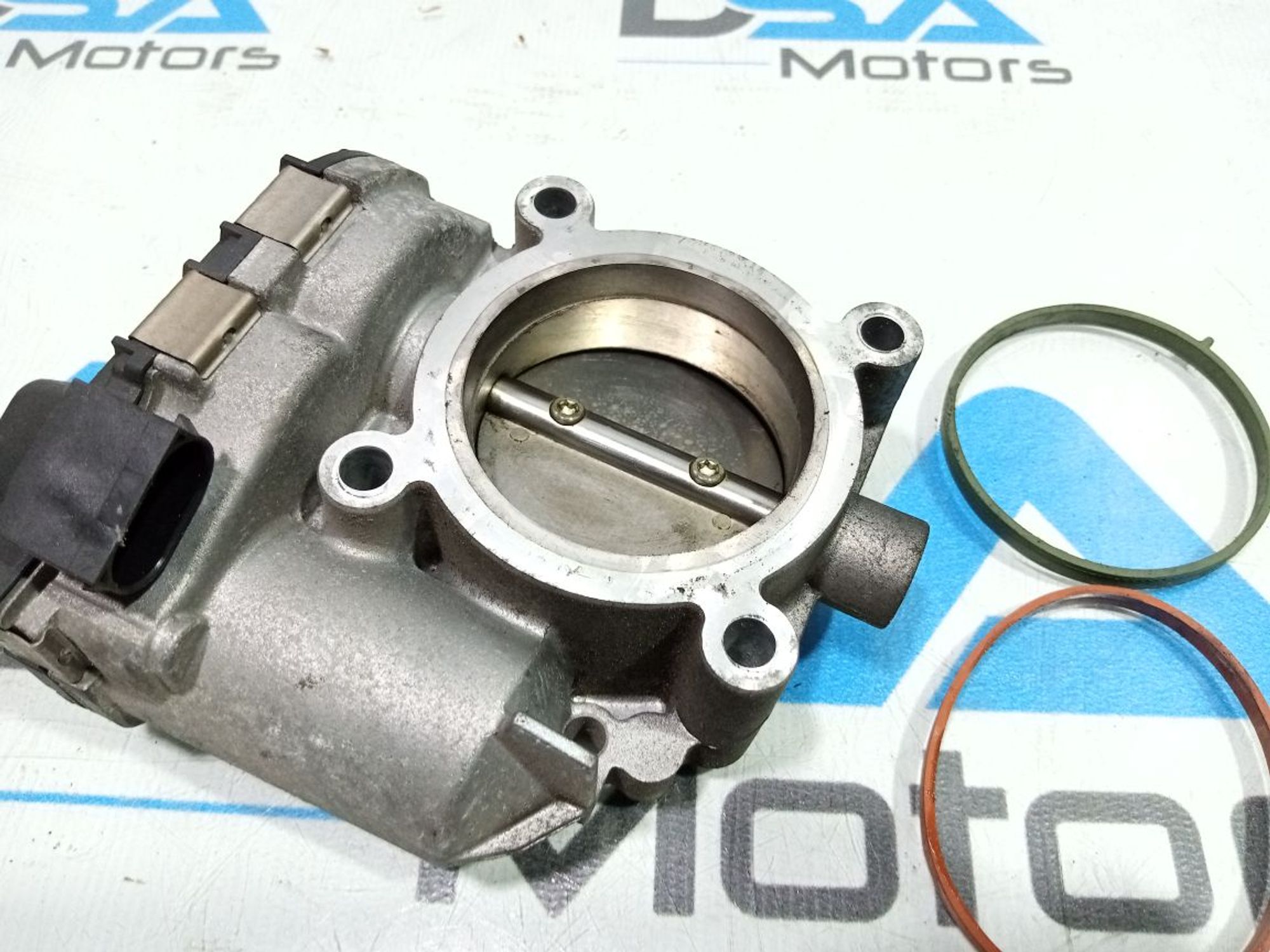 https://gcs.partsauto.market/rn-stockpro.appspot.com/thmbs/userImages/b7628e092085f1f91467af1afb6e7630/part/c443efb7-d6ea-4100-ab6b-82208dfdcba9_1748866613413.jpg