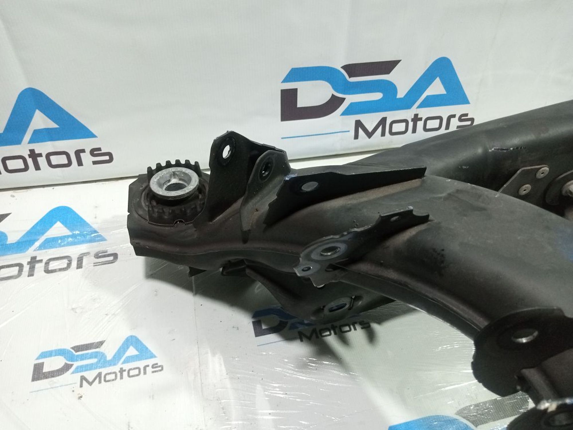https://gcs.partsauto.market/rn-stockpro.appspot.com/thmbs/userImages/b7628e092085f1f91467af1afb6e7630/part/c4ae1775-321a-4fc0-a3be-e36587df09ba_1749716621919.jpg