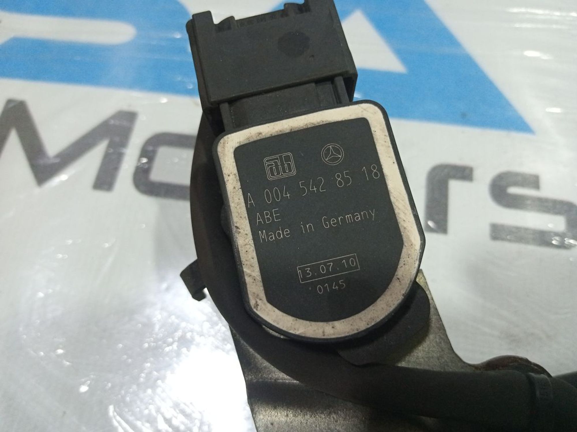 https://gcs.partsauto.market/rn-stockpro.appspot.com/thmbs/userImages/b7628e092085f1f91467af1afb6e7630/part/c6290f87-8517-4f09-bc20-462e61b4fd3e_1749817377801.jpg