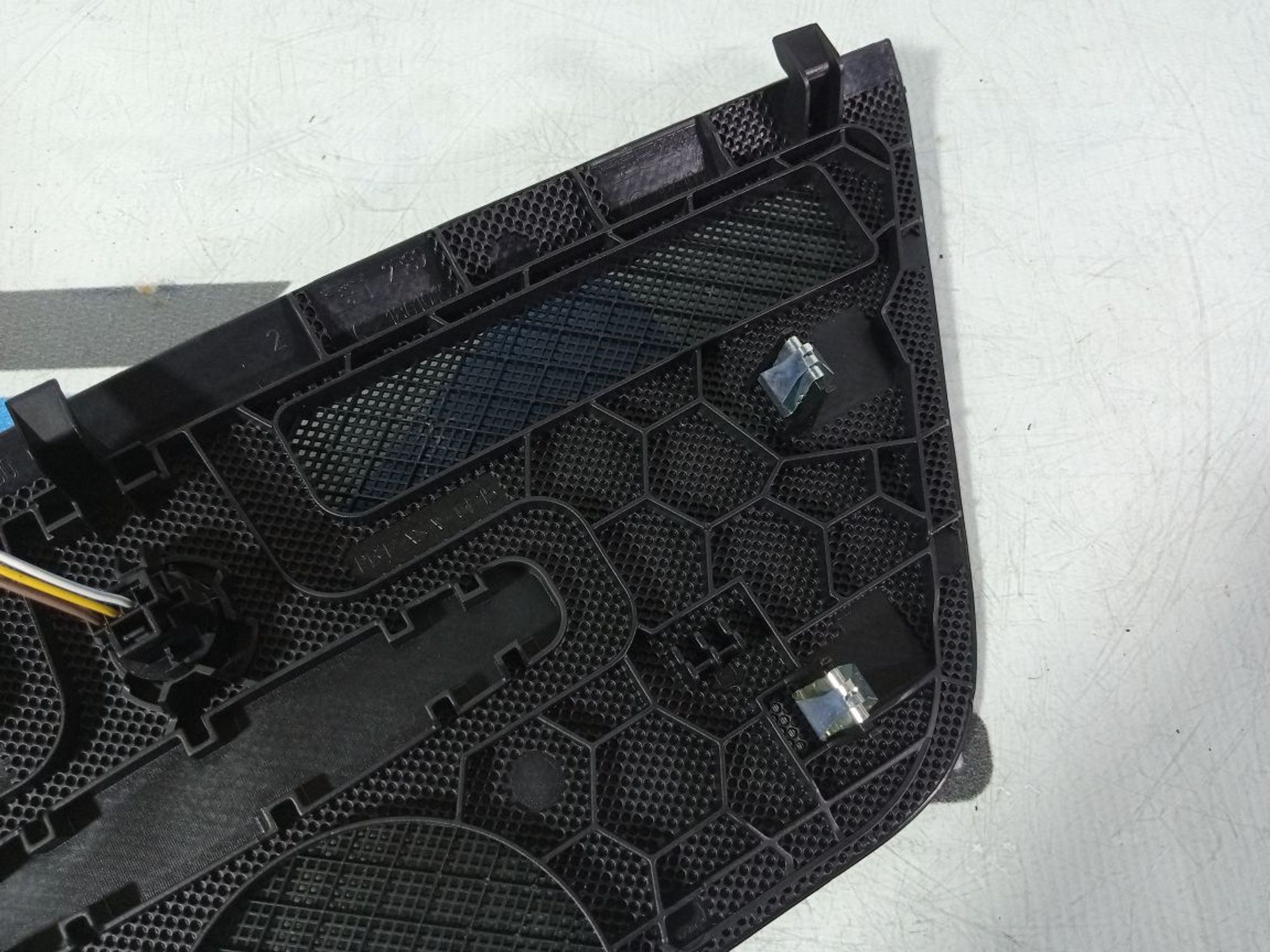 https://gcs.partsauto.market/rn-stockpro.appspot.com/thmbs/userImages/b7628e092085f1f91467af1afb6e7630/part/c70215cb-e1be-4128-95eb-5f6738c976ff_1747662514211.jpg