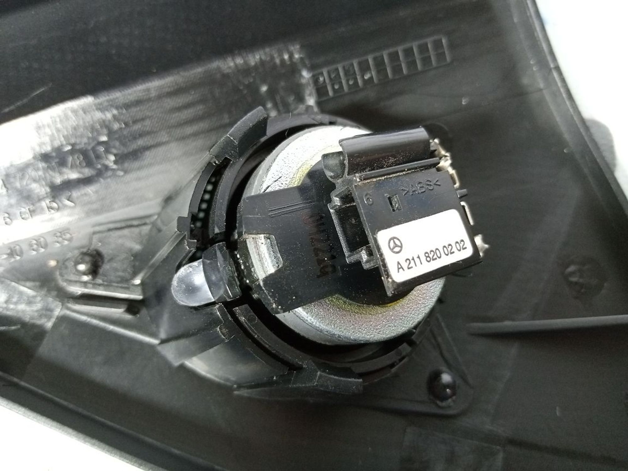 https://gcs.partsauto.market/rn-stockpro.appspot.com/thmbs/userImages/b7628e092085f1f91467af1afb6e7630/part/c770a7a1-f481-4842-9cd7-eb326dcaf4e6_1745843695816.jpg