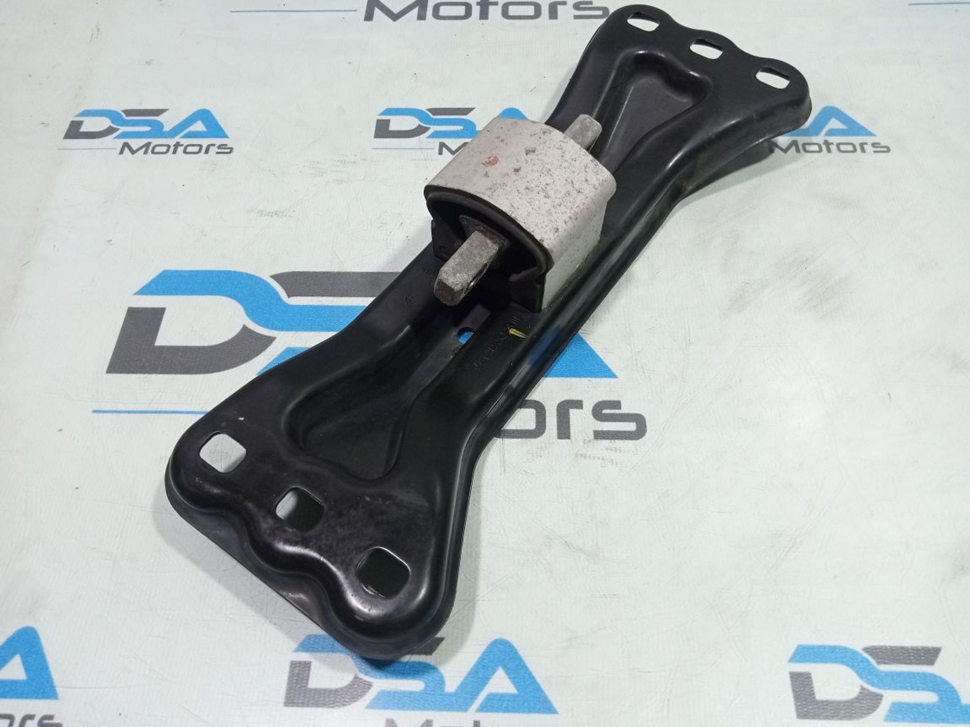 https://gcs.partsauto.market/rn-stockpro.appspot.com/thmbs/userImages/b7628e092085f1f91467af1afb6e7630/part/c88e8edd-9a81-4d07-9d25-0ff3c2d3af87_1748891209833.jpg