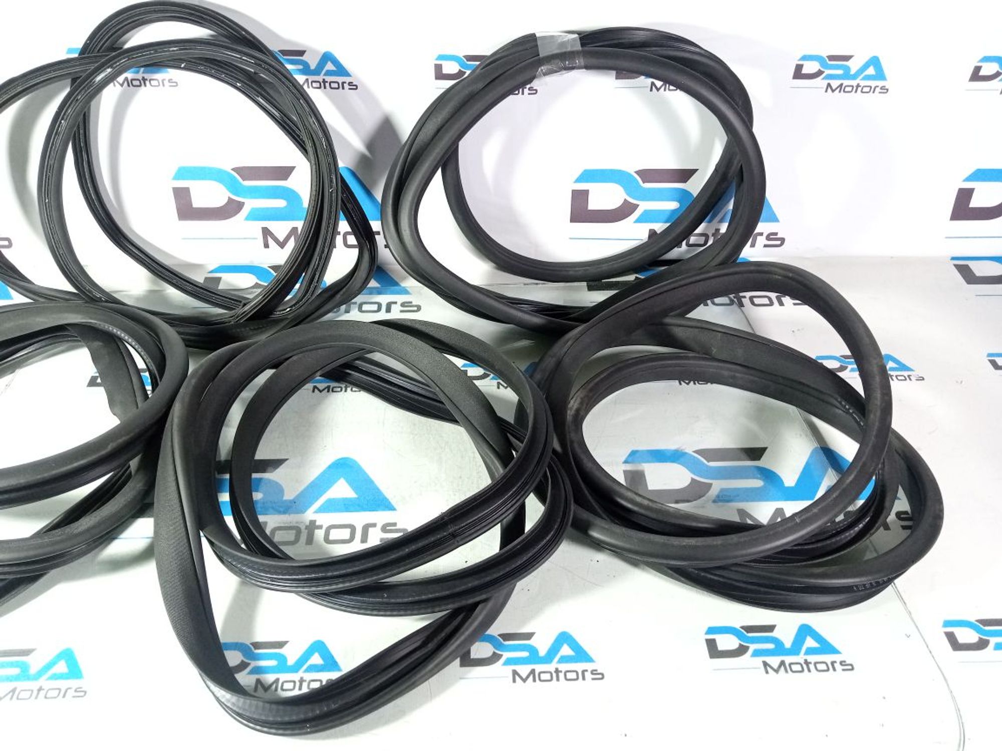 https://gcs.partsauto.market/rn-stockpro.appspot.com/thmbs/userImages/b7628e092085f1f91467af1afb6e7630/part/ca8f3bd7-f702-4538-82a9-60de58263a01_1740753738463.jpg