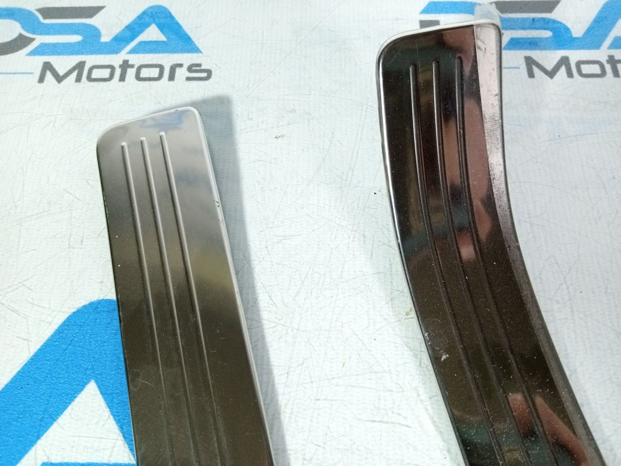 https://gcs.partsauto.market/rn-stockpro.appspot.com/thmbs/userImages/b7628e092085f1f91467af1afb6e7630/part/caea6448-c033-44b3-bbd5-0778491ed4fd_1745404016857.jpg