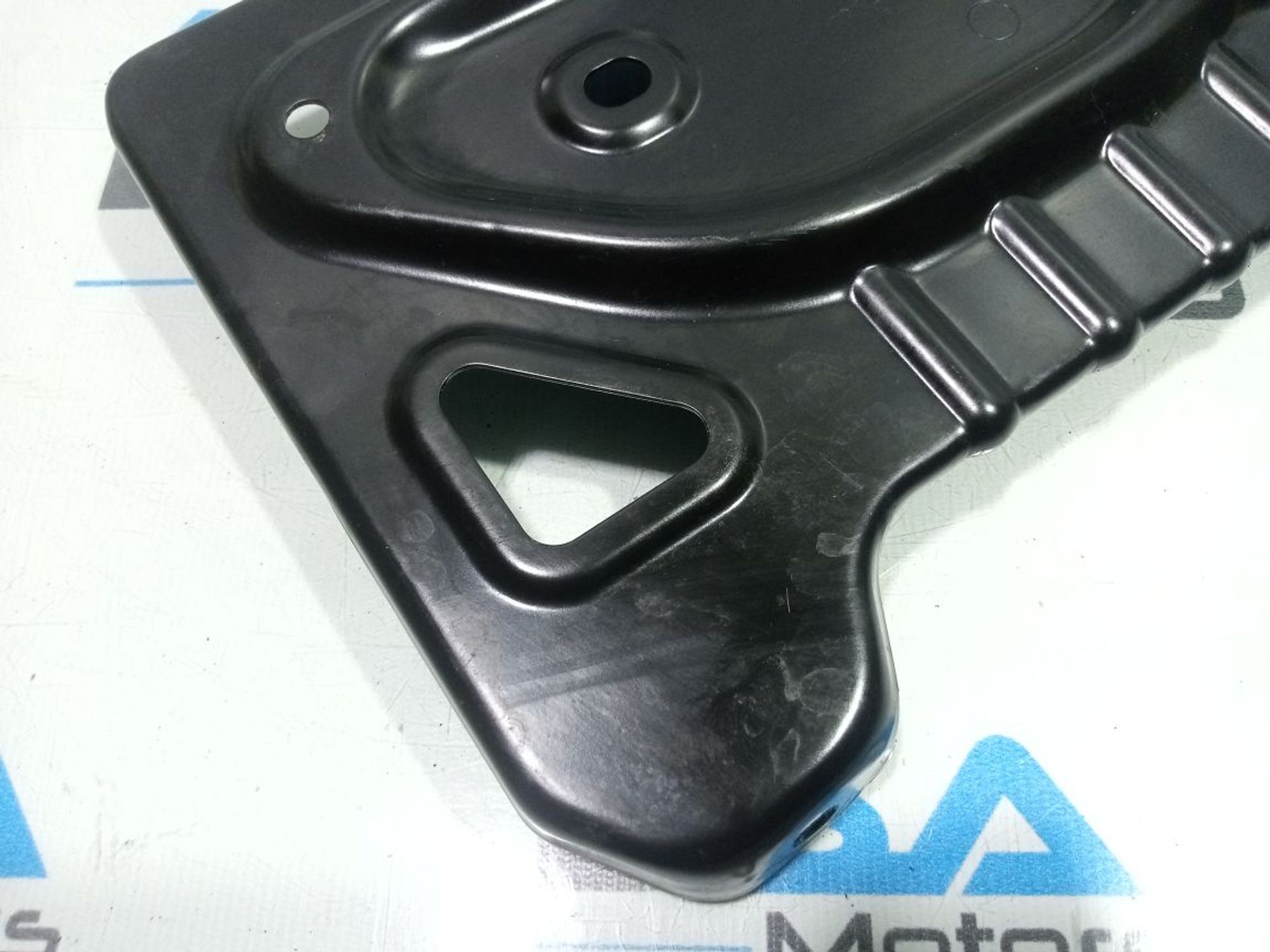 https://gcs.partsauto.market/rn-stockpro.appspot.com/thmbs/userImages/b7628e092085f1f91467af1afb6e7630/part/cbf164e8-4946-4aad-81fc-8b3b374e06c7_1748281363743.jpg