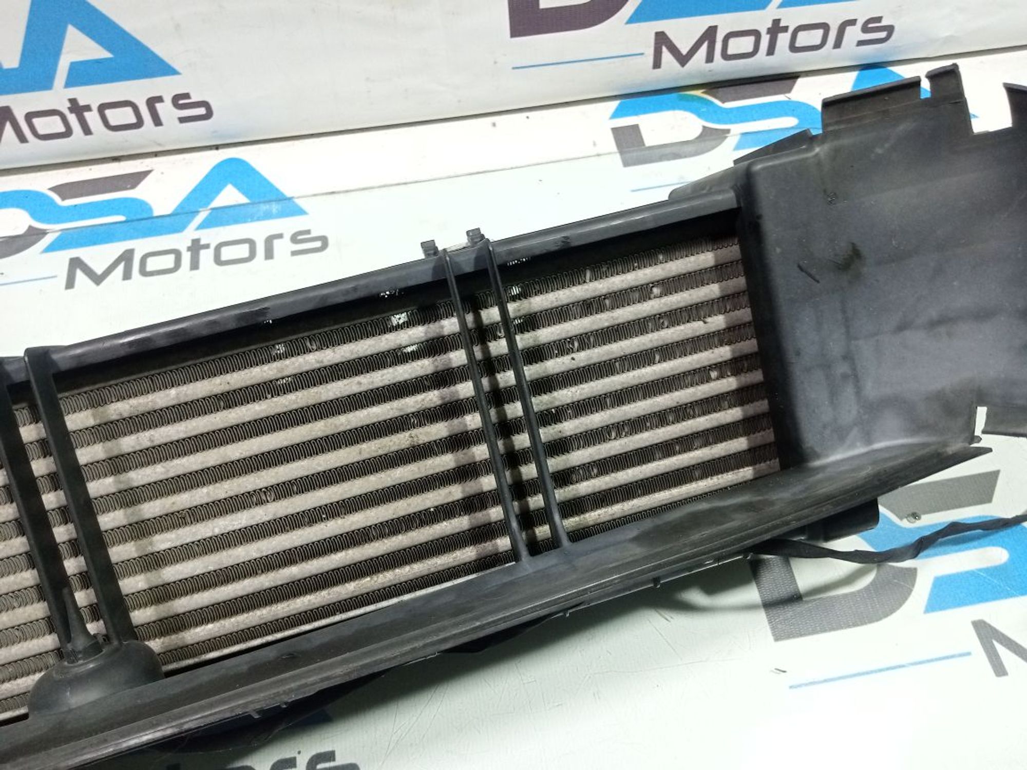 https://gcs.partsauto.market/rn-stockpro.appspot.com/thmbs/userImages/b7628e092085f1f91467af1afb6e7630/part/cc4d54ff-46f2-45a8-9fb8-35df6e843390_1748894808457.jpg