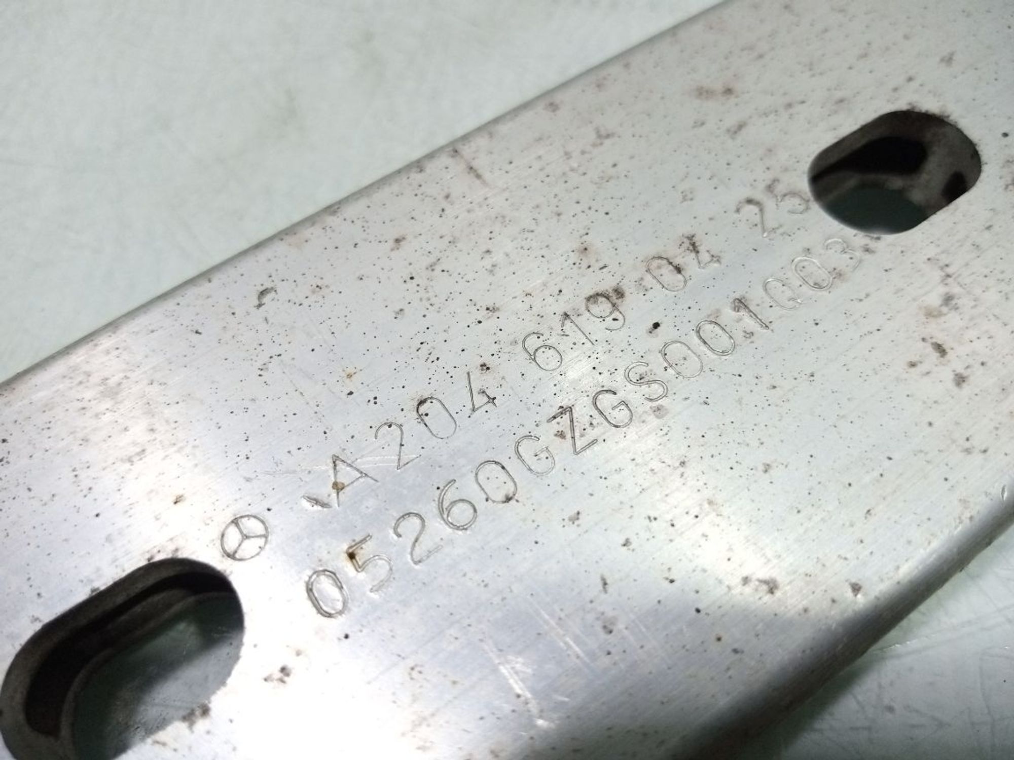 https://gcs.partsauto.market/rn-stockpro.appspot.com/thmbs/userImages/b7628e092085f1f91467af1afb6e7630/part/cd1909bb-55d4-4bfe-ac2d-aef4a95d5d87_1748353957334.jpg