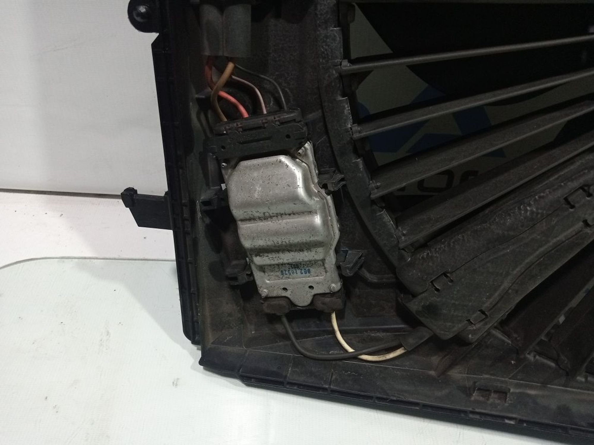 https://gcs.partsauto.market/rn-stockpro.appspot.com/thmbs/userImages/b7628e092085f1f91467af1afb6e7630/part/ce945cb8-071f-4654-ad79-61cb176f98a9_1748888597822.jpg