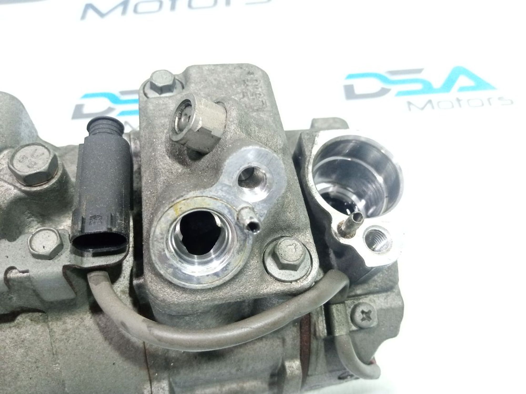 https://gcs.partsauto.market/rn-stockpro.appspot.com/thmbs/userImages/b7628e092085f1f91467af1afb6e7630/part/cef36caf-d8a8-44ad-8797-3bf5df92fab9_1748887278176.jpg