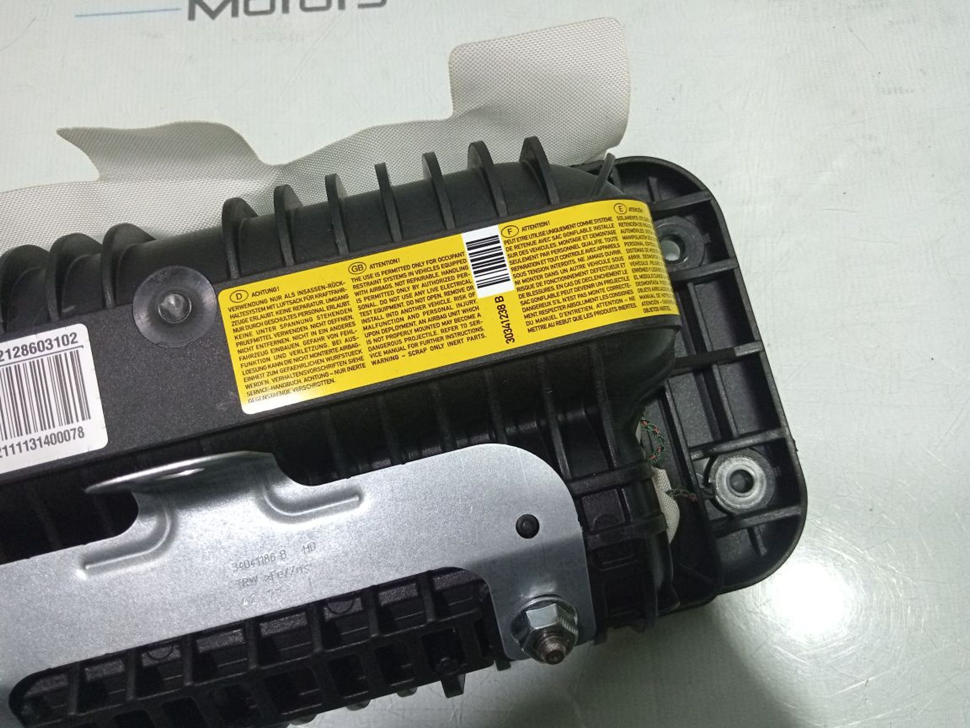 https://gcs.partsauto.market/rn-stockpro.appspot.com/thmbs/userImages/b7628e092085f1f91467af1afb6e7630/part/d02eae22-25bc-4c46-8099-d3654961a072_1748092612210.jpg