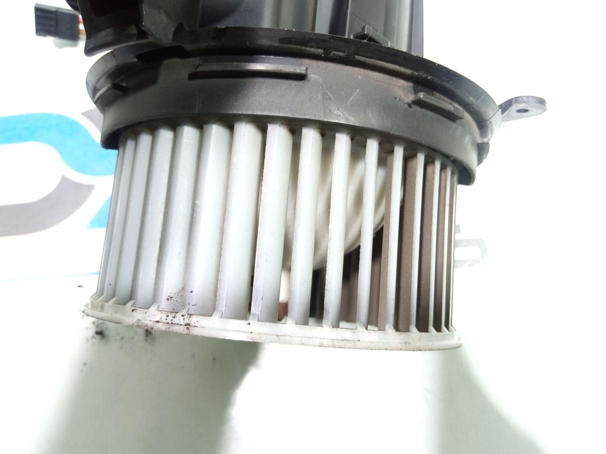 https://gcs.partsauto.market/rn-stockpro.appspot.com/thmbs/userImages/b7628e092085f1f91467af1afb6e7630/part/d1c98ed0-49dd-4291-a9b9-2c3169c07aad_1748862776499.jpg