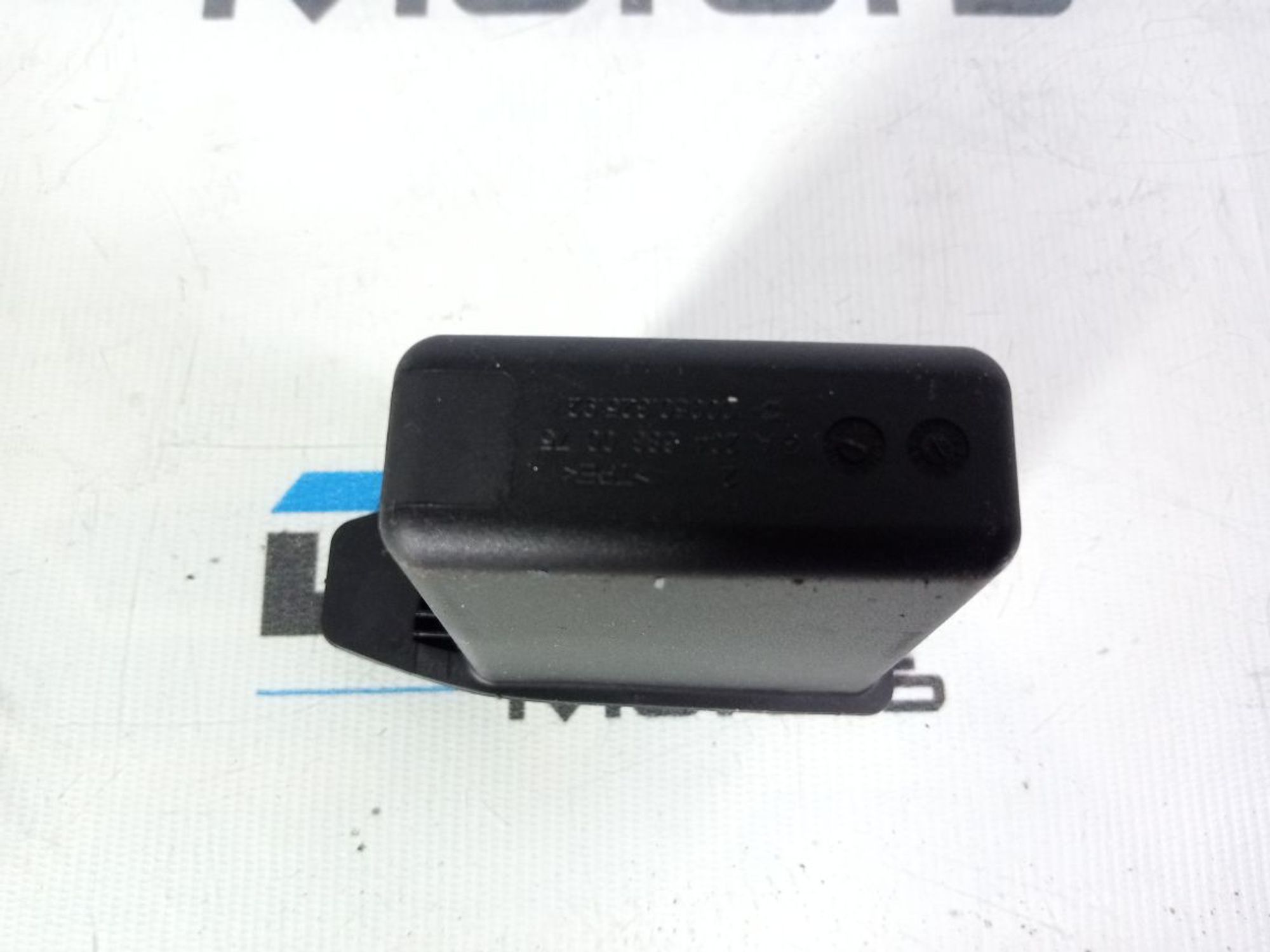 https://gcs.partsauto.market/rn-stockpro.appspot.com/thmbs/userImages/b7628e092085f1f91467af1afb6e7630/part/d2cca839-01df-4909-b303-f14ee53a1ab6_1741685906738.jpg