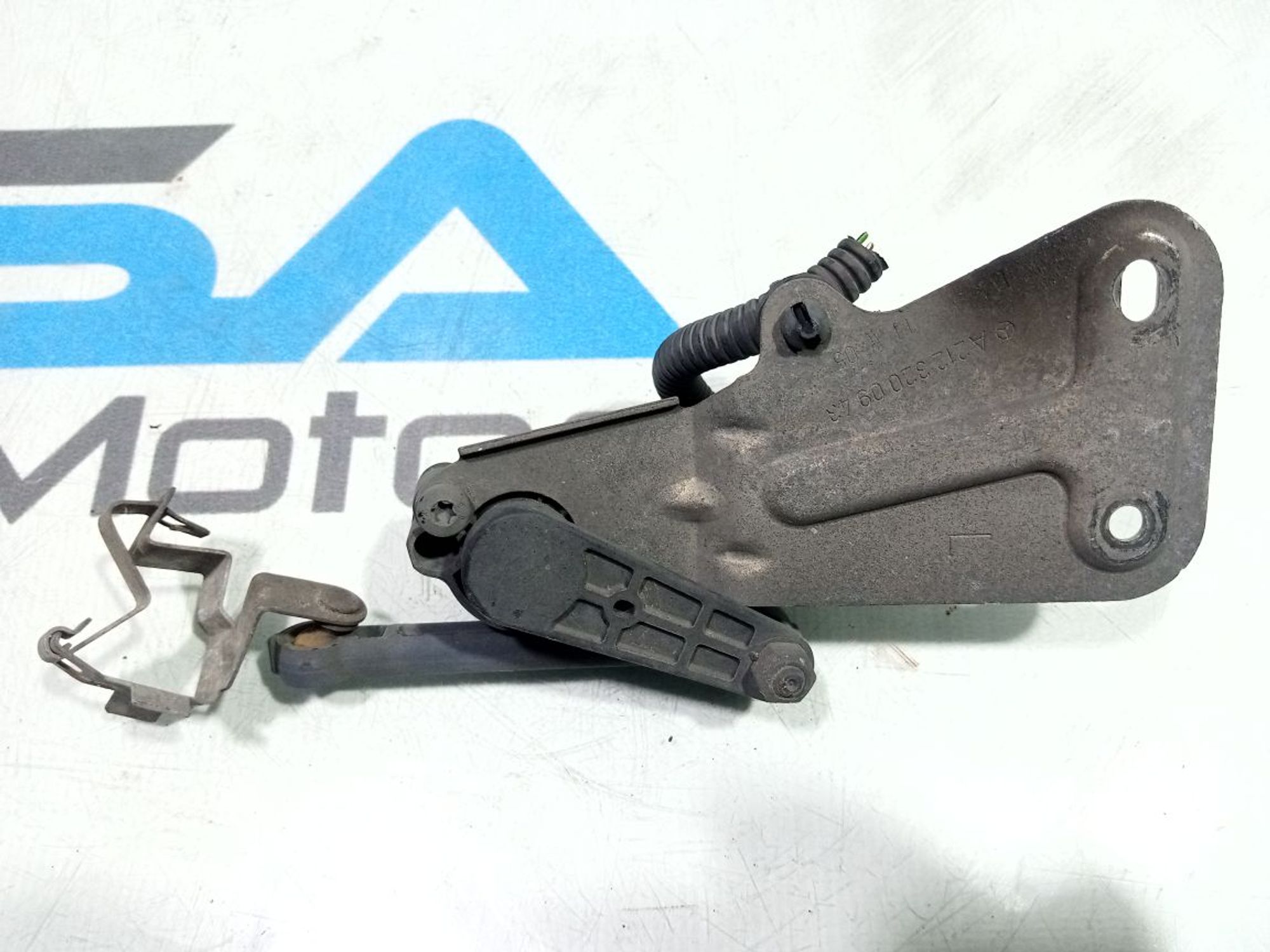 https://gcs.partsauto.market/rn-stockpro.appspot.com/thmbs/userImages/b7628e092085f1f91467af1afb6e7630/part/d2da1b1f-0f4a-4237-a077-1e0f65c6f4eb_1748894657143.jpg