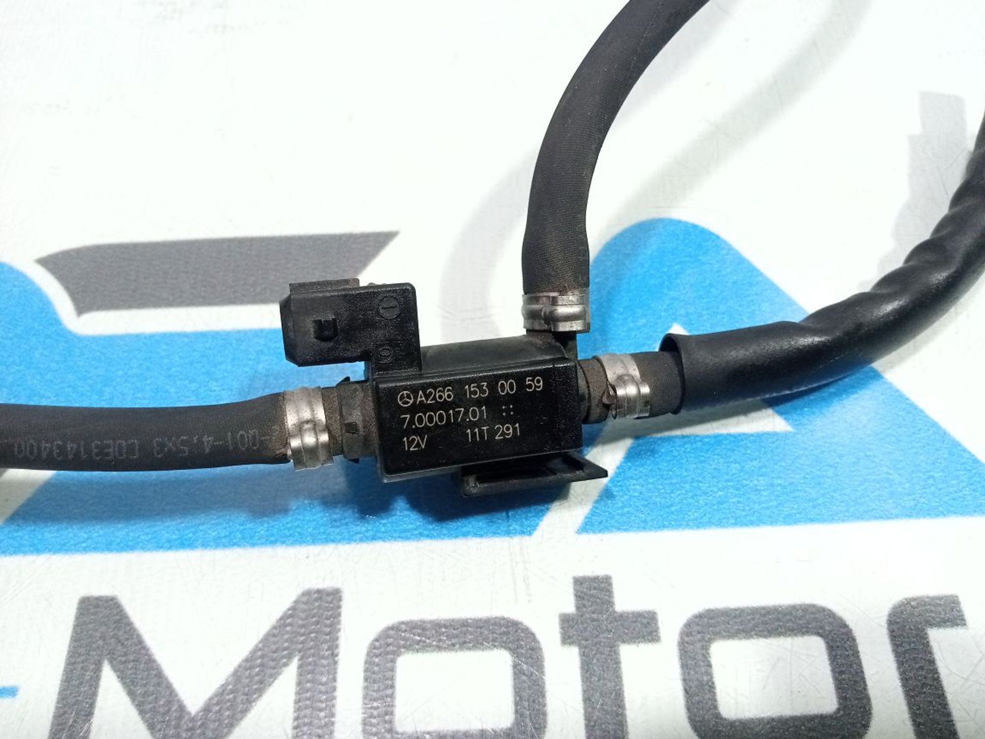 https://gcs.partsauto.market/rn-stockpro.appspot.com/thmbs/userImages/b7628e092085f1f91467af1afb6e7630/part/d3eb2258-58a4-4f37-98e3-8d961df53ad3_1748281843206.jpg