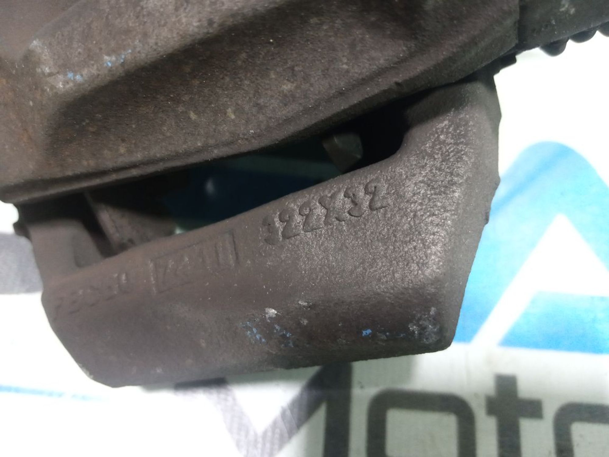 https://gcs.partsauto.market/rn-stockpro.appspot.com/thmbs/userImages/b7628e092085f1f91467af1afb6e7630/part/d4b560b4-43f9-4d28-8afc-bd2e70873cfe_1748283231115.jpg