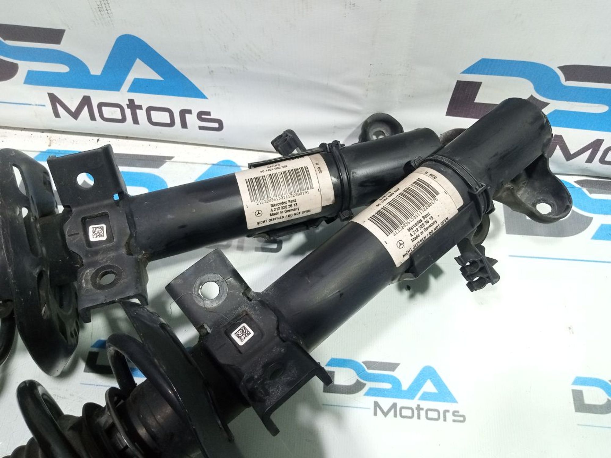 https://gcs.partsauto.market/rn-stockpro.appspot.com/thmbs/userImages/b7628e092085f1f91467af1afb6e7630/part/d62d2aa0-636e-4766-8a77-f7e734cd9ab9_1748282658686.jpg