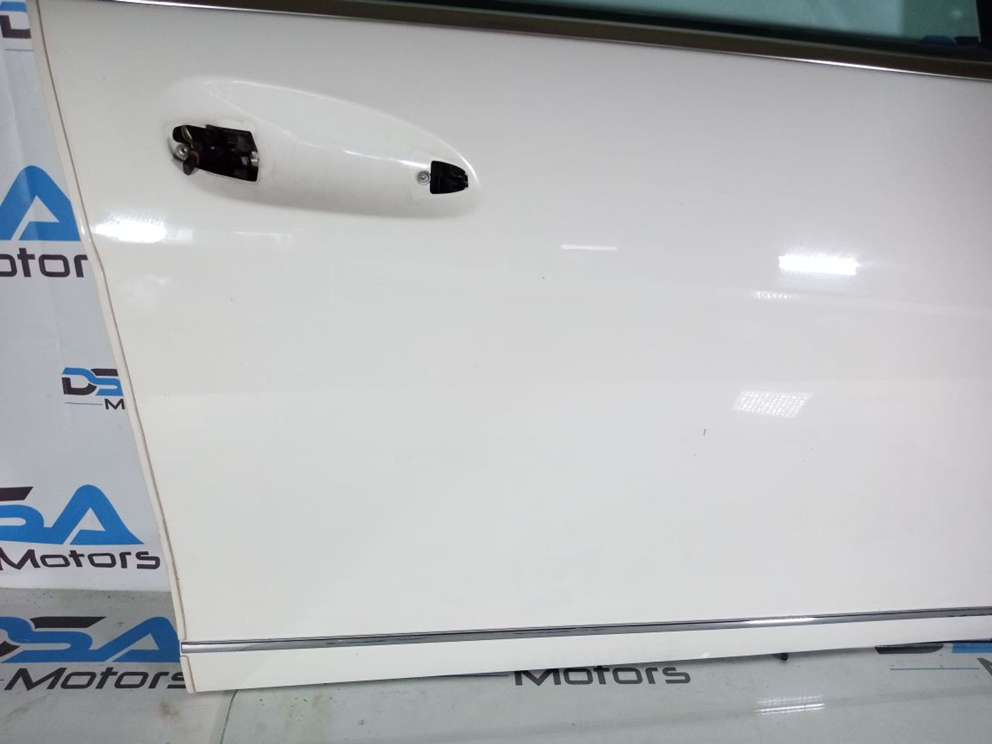 https://gcs.partsauto.market/rn-stockpro.appspot.com/thmbs/userImages/b7628e092085f1f91467af1afb6e7630/part/d78c8e9f-51af-4fe9-b42a-13a8409a357e_1746958404742.jpg