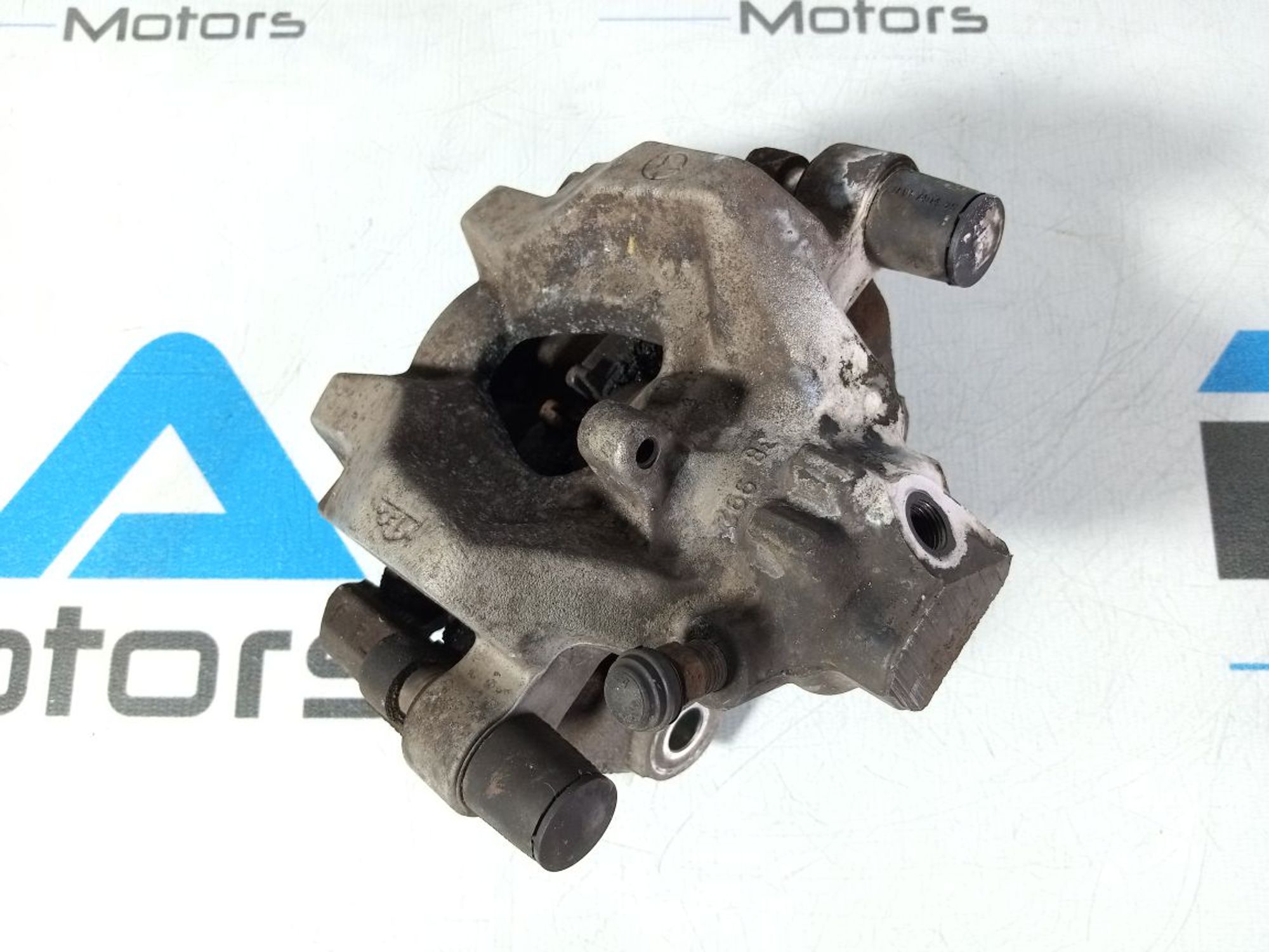 https://gcs.partsauto.market/rn-stockpro.appspot.com/thmbs/userImages/b7628e092085f1f91467af1afb6e7630/part/d7bd80c2-8089-4349-86ff-76a5782de3ef_1744899451183.jpg