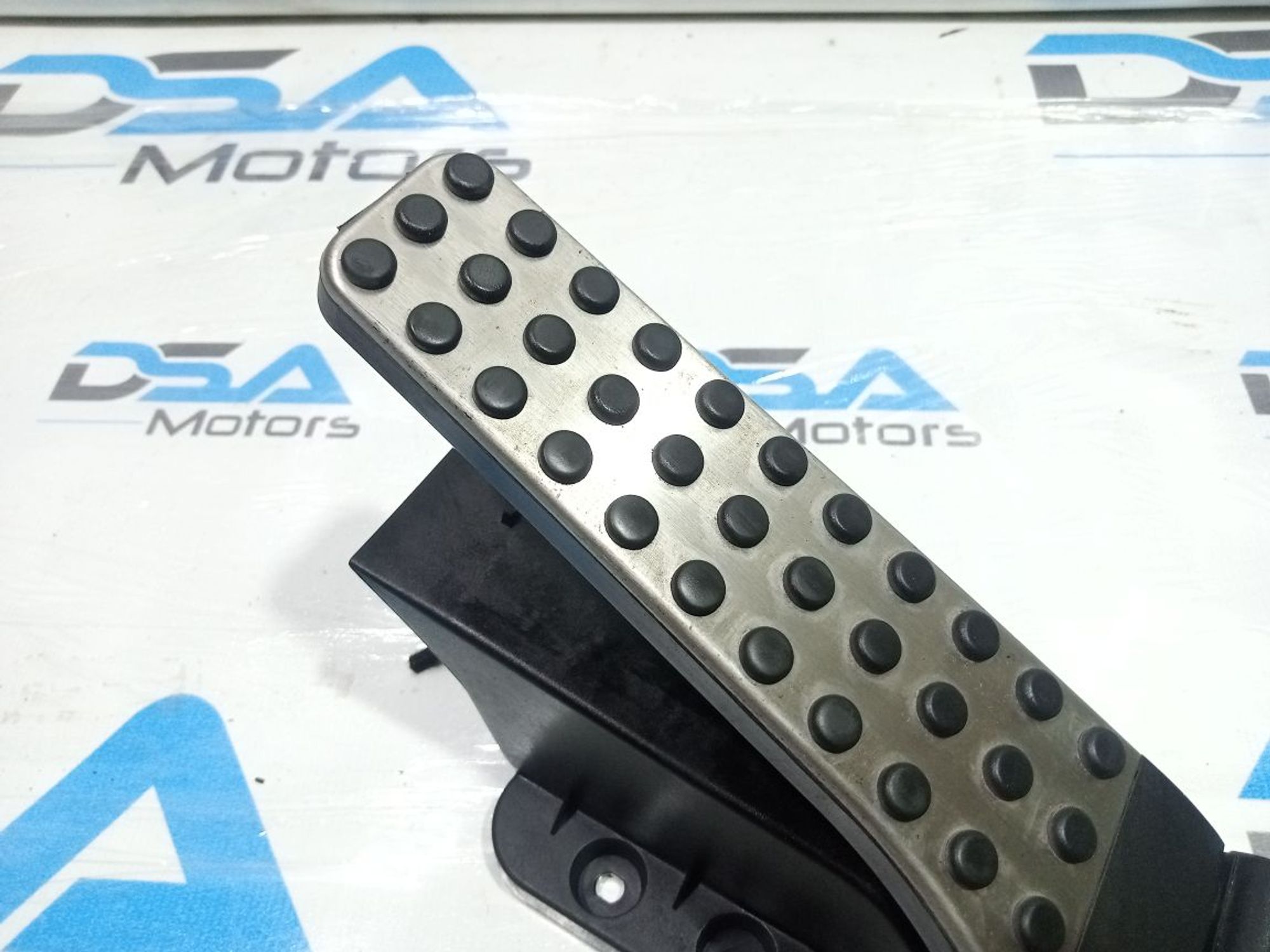 https://gcs.partsauto.market/rn-stockpro.appspot.com/thmbs/userImages/b7628e092085f1f91467af1afb6e7630/part/d871f944-325a-41f5-8739-2ca942de0bce_1749581412808.jpg