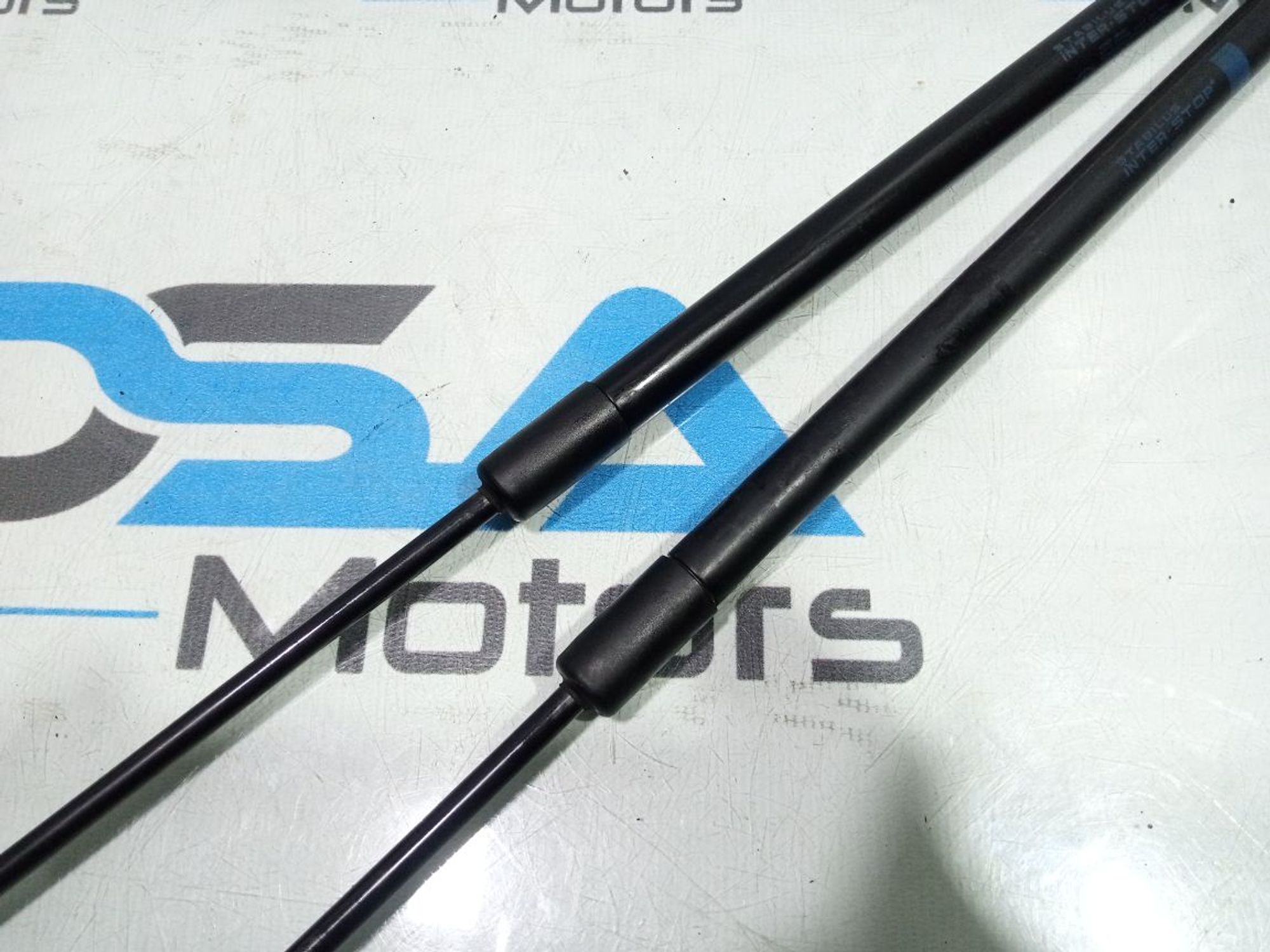 https://gcs.partsauto.market/rn-stockpro.appspot.com/thmbs/userImages/b7628e092085f1f91467af1afb6e7630/part/d8b6875e-4120-40a2-a26a-2b9d3a1e6c6a_1748621271343.jpg