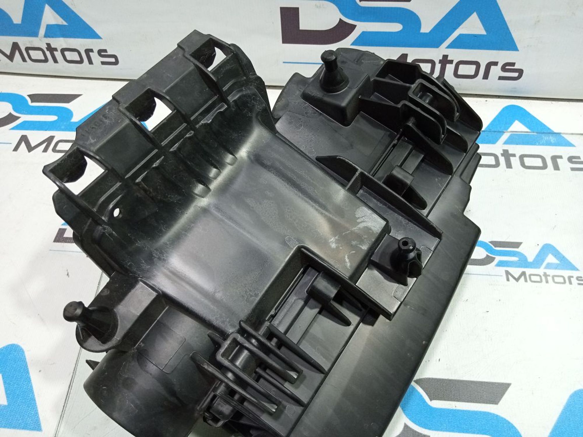 https://gcs.partsauto.market/rn-stockpro.appspot.com/thmbs/userImages/b7628e092085f1f91467af1afb6e7630/part/d8ba92b1-bdb2-4c1e-87fd-bfefd1e55157_1748868706312.jpg