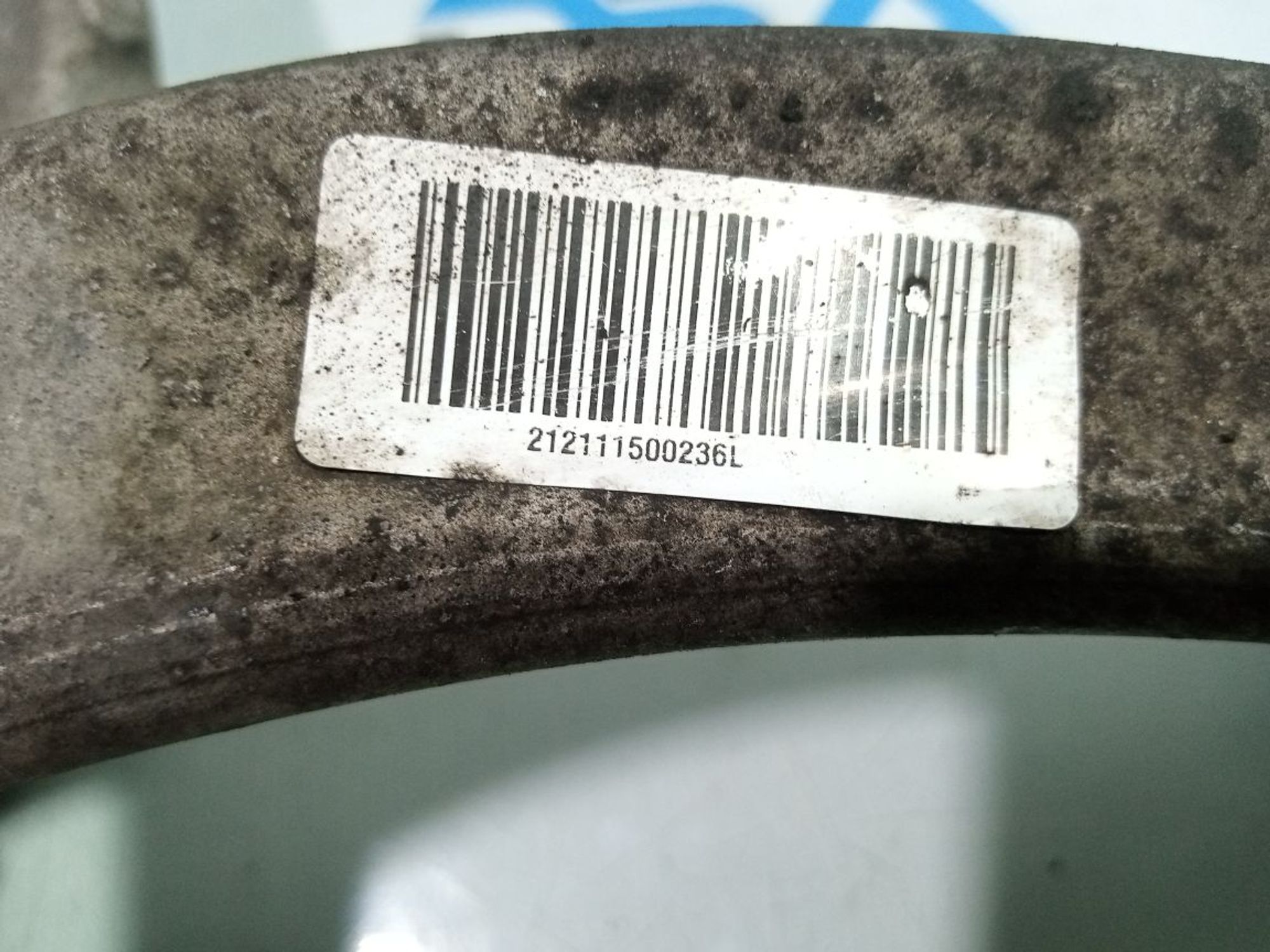https://gcs.partsauto.market/rn-stockpro.appspot.com/thmbs/userImages/b7628e092085f1f91467af1afb6e7630/part/d9416046-6701-4b6c-8358-6cd0449939f3_1748614272581.jpg