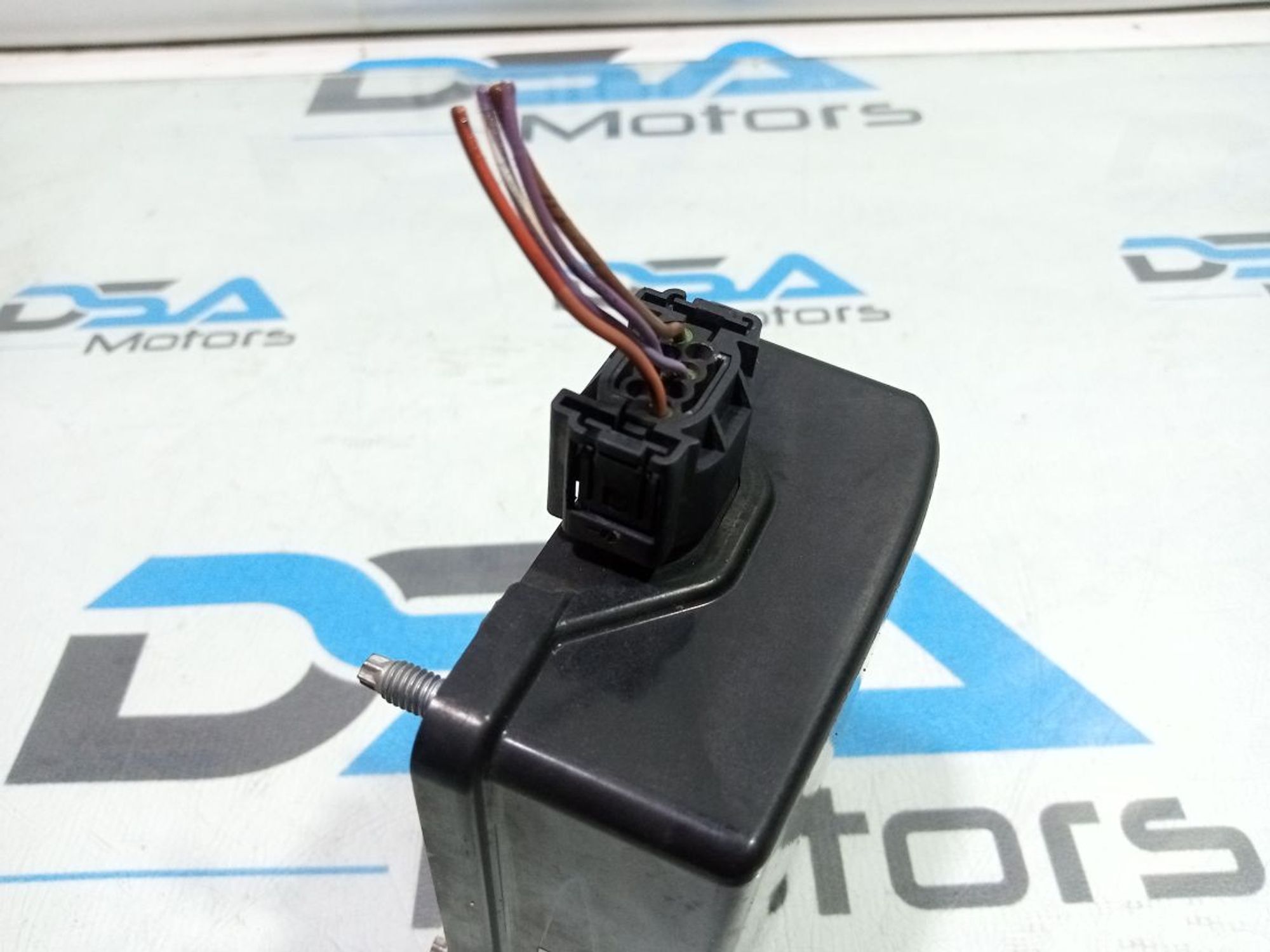 https://gcs.partsauto.market/rn-stockpro.appspot.com/thmbs/userImages/b7628e092085f1f91467af1afb6e7630/part/da4abf30-7592-4e34-a3e6-f922abe6cfdd_1748410757354.jpg