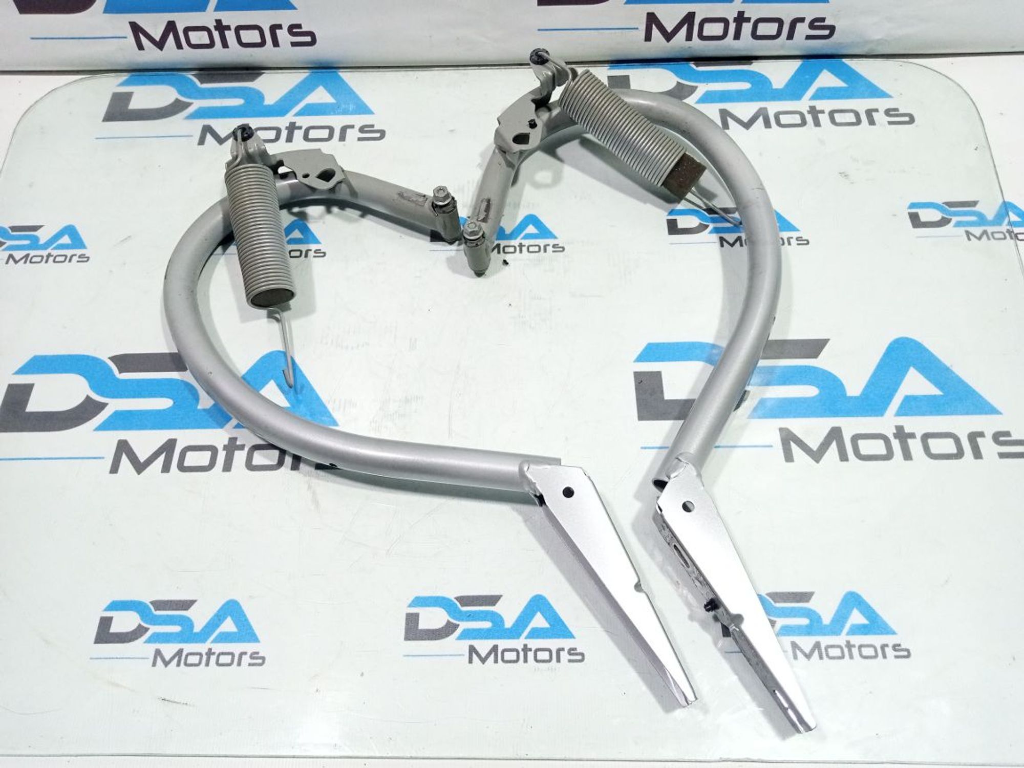 https://gcs.partsauto.market/rn-stockpro.appspot.com/thmbs/userImages/b7628e092085f1f91467af1afb6e7630/part/db57a147-c29f-4b01-8fa1-c17aa6c6d5c2_1747849246102.jpg