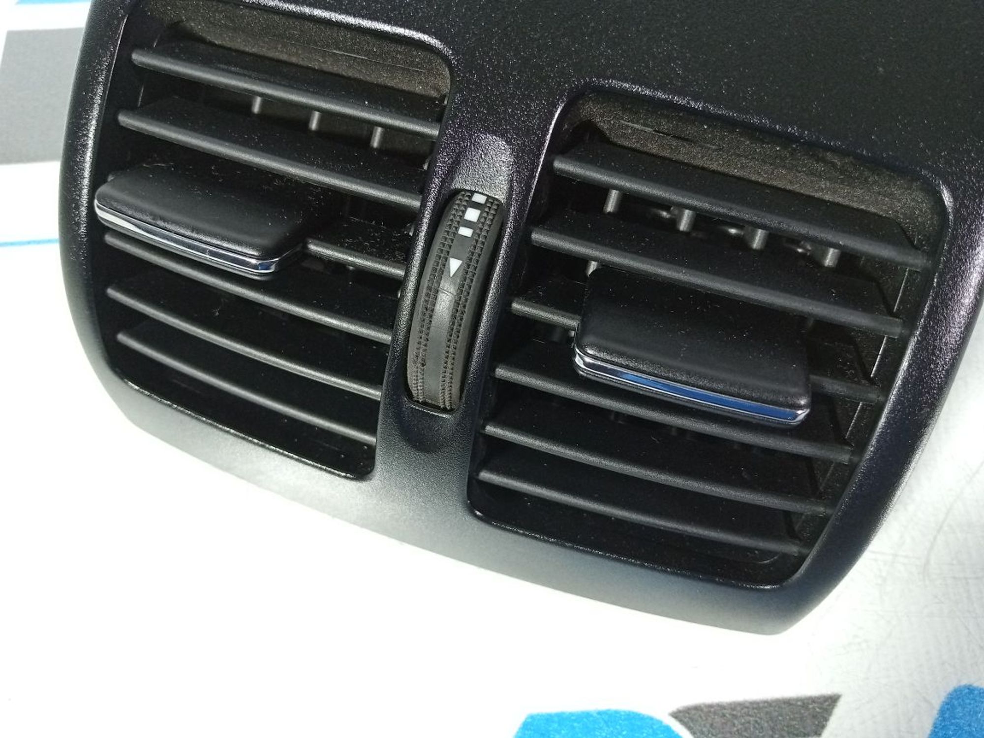 https://gcs.partsauto.market/rn-stockpro.appspot.com/thmbs/userImages/b7628e092085f1f91467af1afb6e7630/part/dc50136f-e1c3-4363-a6f7-d3b89519d2de_1747718146660.jpg