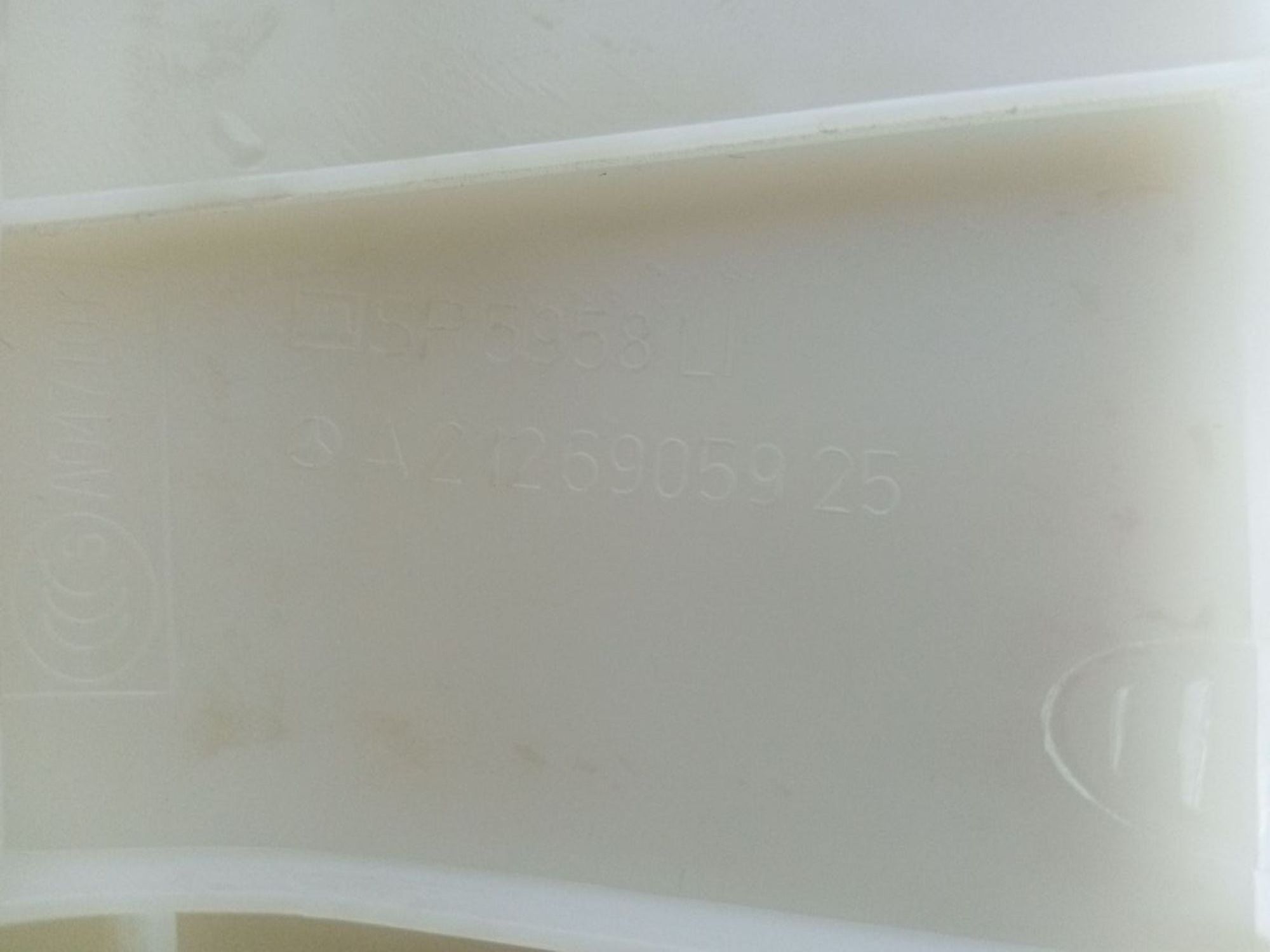 https://gcs.partsauto.market/rn-stockpro.appspot.com/thmbs/userImages/b7628e092085f1f91467af1afb6e7630/part/dcb00e0f-da48-4205-9c87-f0bee0d97ecf_1740650492589.jpg