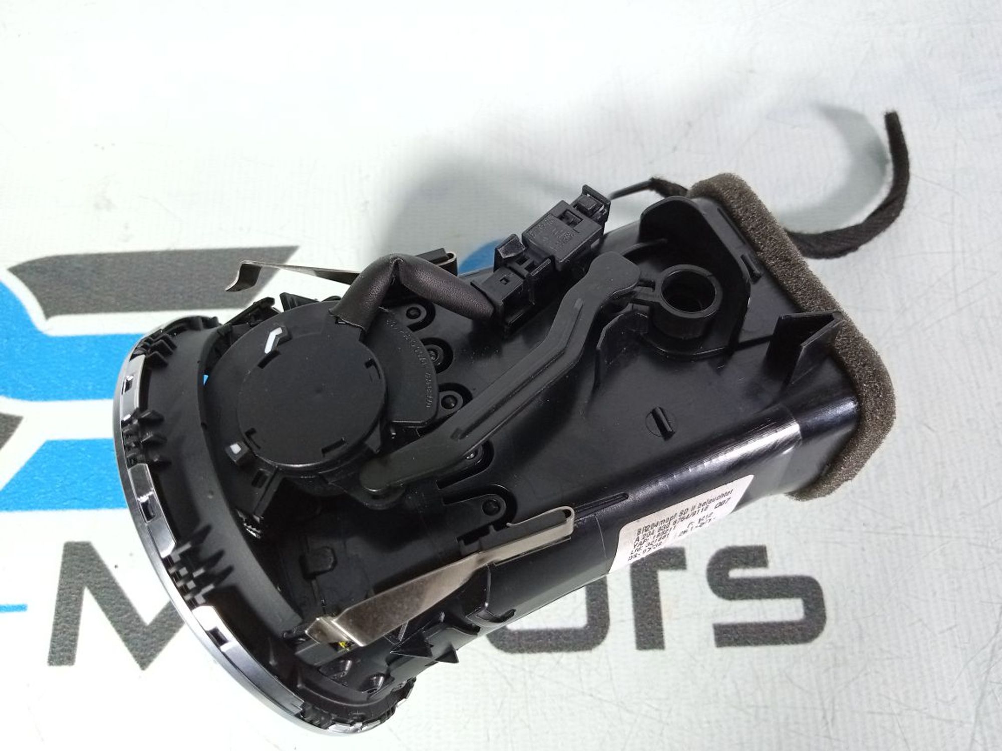 https://gcs.partsauto.market/rn-stockpro.appspot.com/thmbs/userImages/b7628e092085f1f91467af1afb6e7630/part/dcc1fe95-4368-4ef6-aff8-6e62a83d9f52_1745060818429.jpg