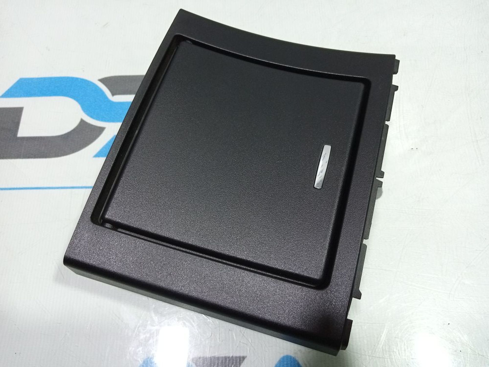 https://gcs.partsauto.market/rn-stockpro.appspot.com/thmbs/userImages/b7628e092085f1f91467af1afb6e7630/part/dcd55a70-58f3-4945-87b5-d0d6451c7d9d_1748161619075.jpg