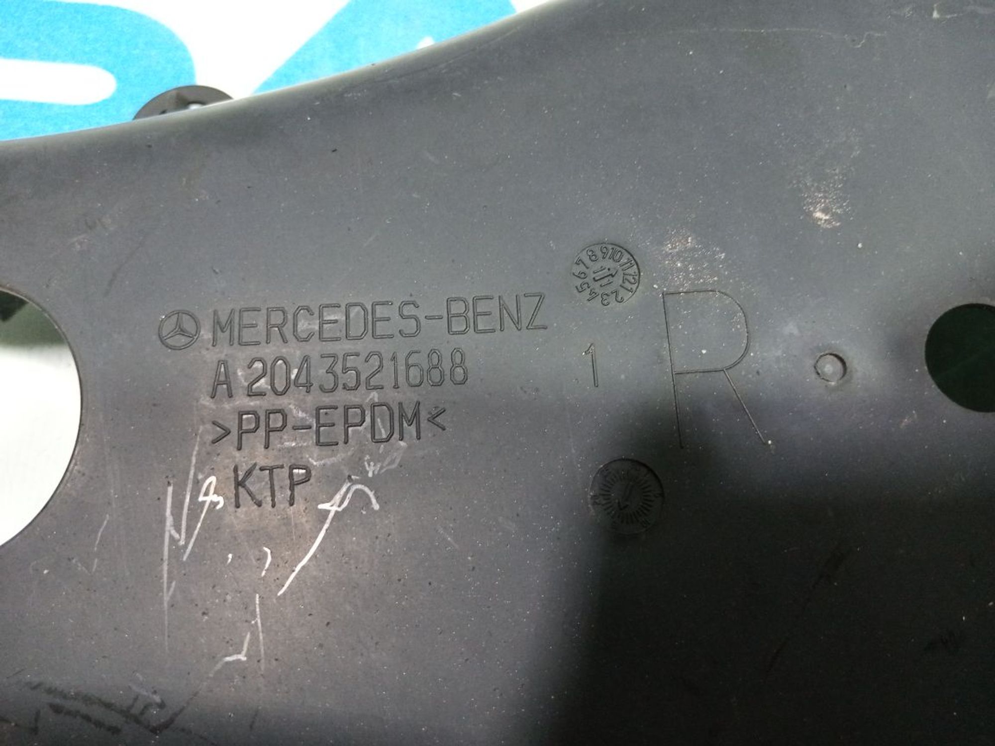 https://gcs.partsauto.market/rn-stockpro.appspot.com/thmbs/userImages/b7628e092085f1f91467af1afb6e7630/part/ddbc851a-ab16-4f24-a8b5-1f0877500dab_1748161933083.jpg