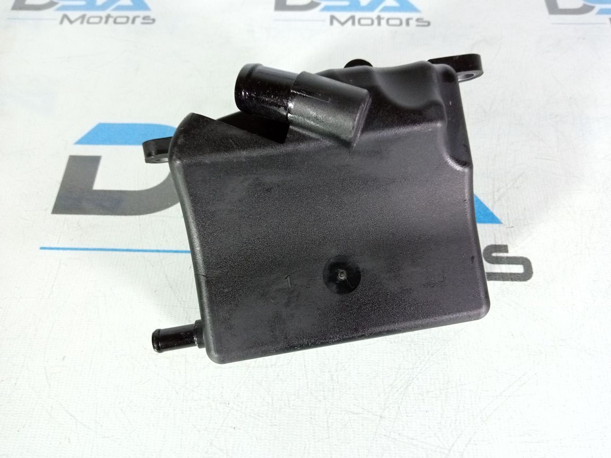 https://gcs.partsauto.market/rn-stockpro.appspot.com/thmbs/userImages/b7628e092085f1f91467af1afb6e7630/part/deca2076-166b-4593-895d-d631fb4e9a71_1746959232025.jpg